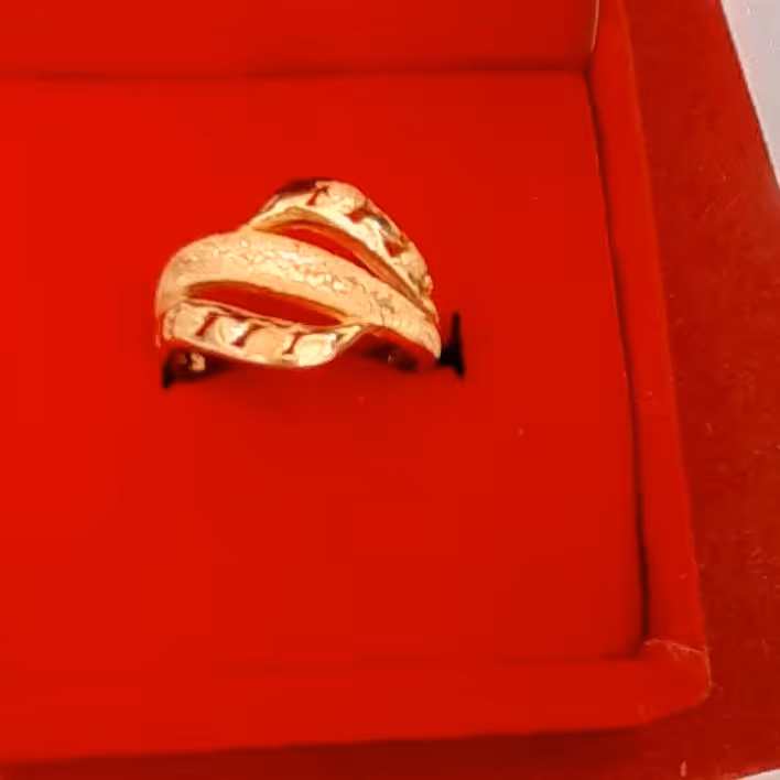 انگشتر طلاروس رنگ ثابت در طرحهای ظریف