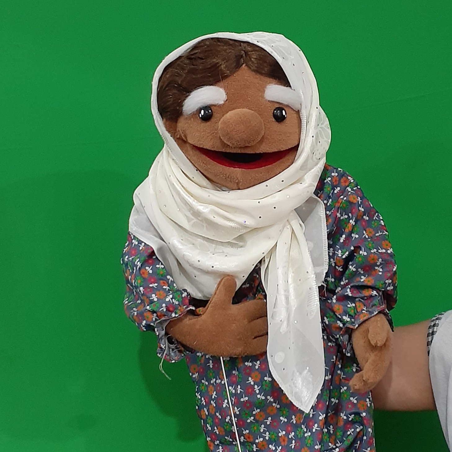 عروسک نمایشی مادربزرگ مهربون