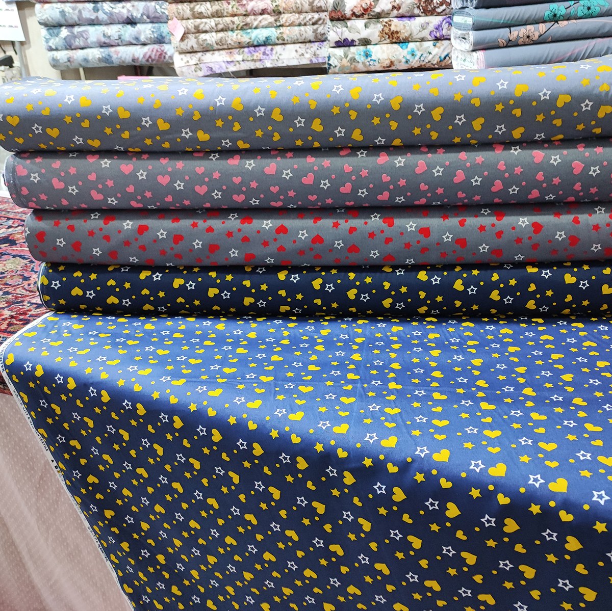 پارچه آشپزخانه طرح قلب و ستاره عرض 2 متر 