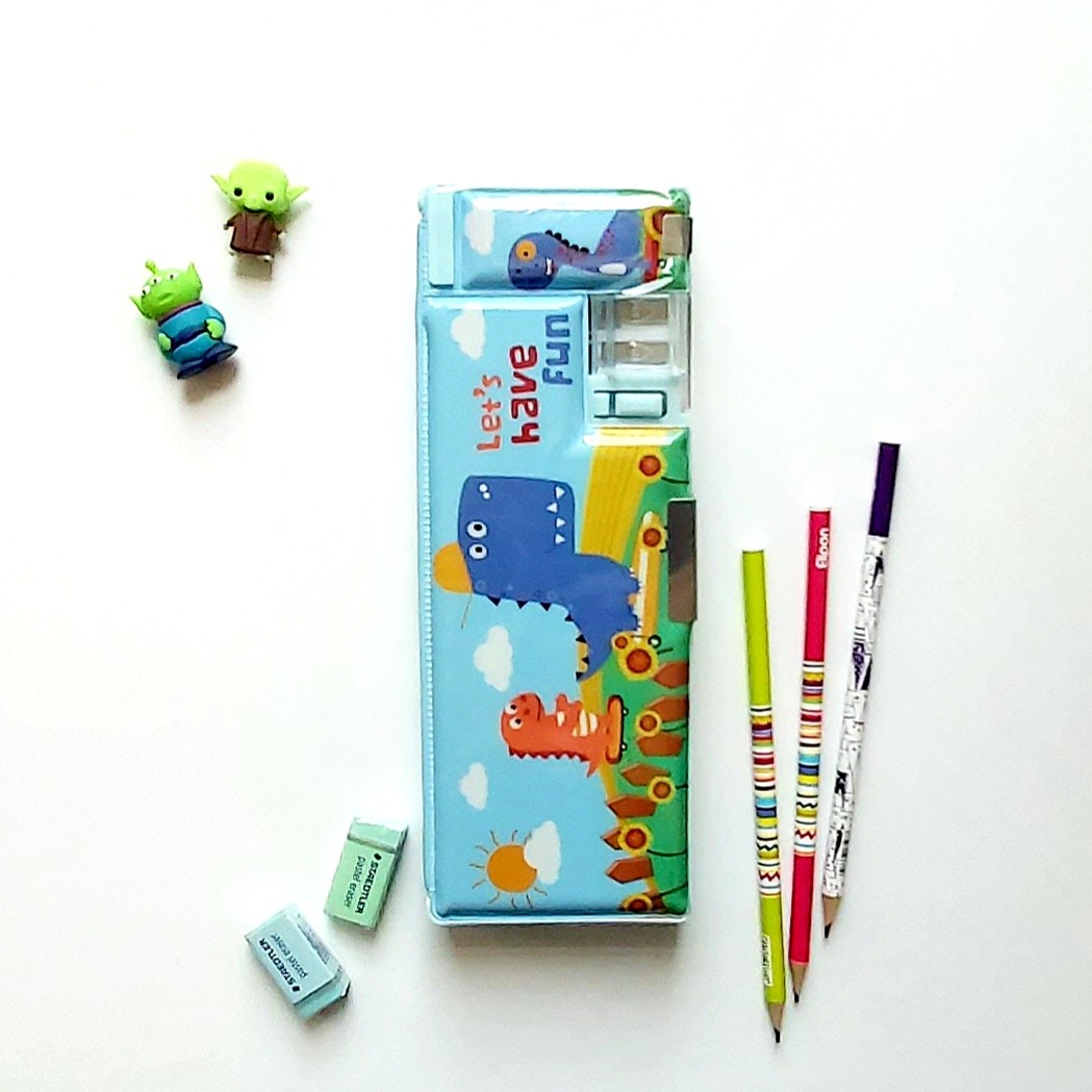 جامدادی کتابی مغناطیسی تراش دار  طرح دایناسور ورزشکار