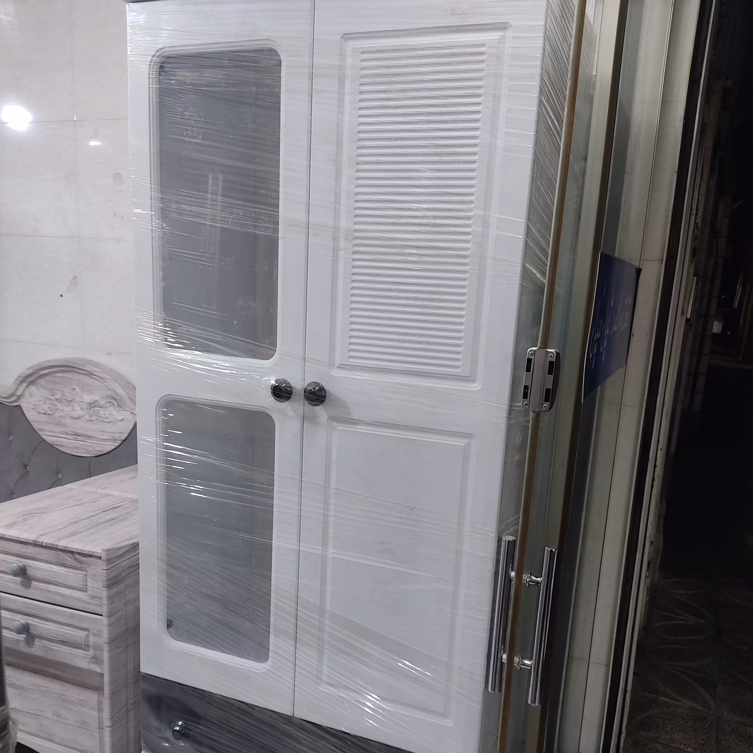 کمد کودک (پس کرایه)