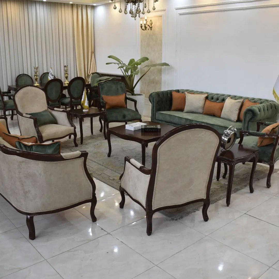 مبل ابزاری فرانسوی.