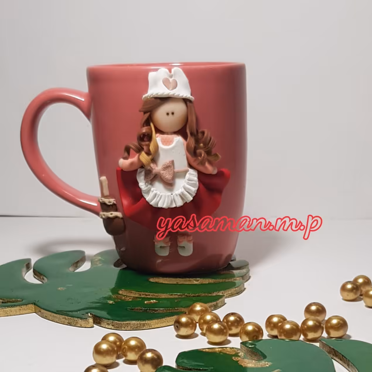 دختر قناد،مدل ماگ قابل تغییر،خمیر فیمو،تحویل 2 روز،رنگ لباس و مو قابل تغییر،ارسال کل ایران