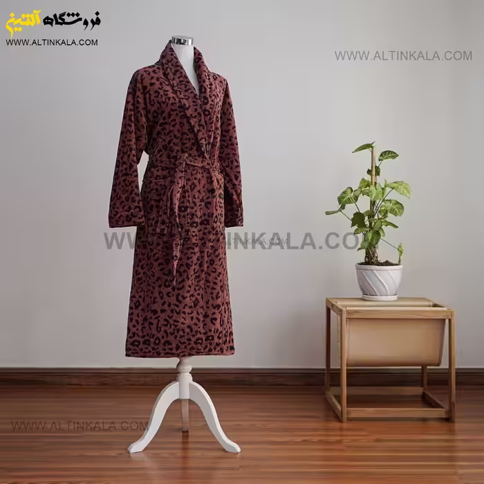 حوله پالتویی برق لامع طرح لئوپارد قهوه ای سایز 115