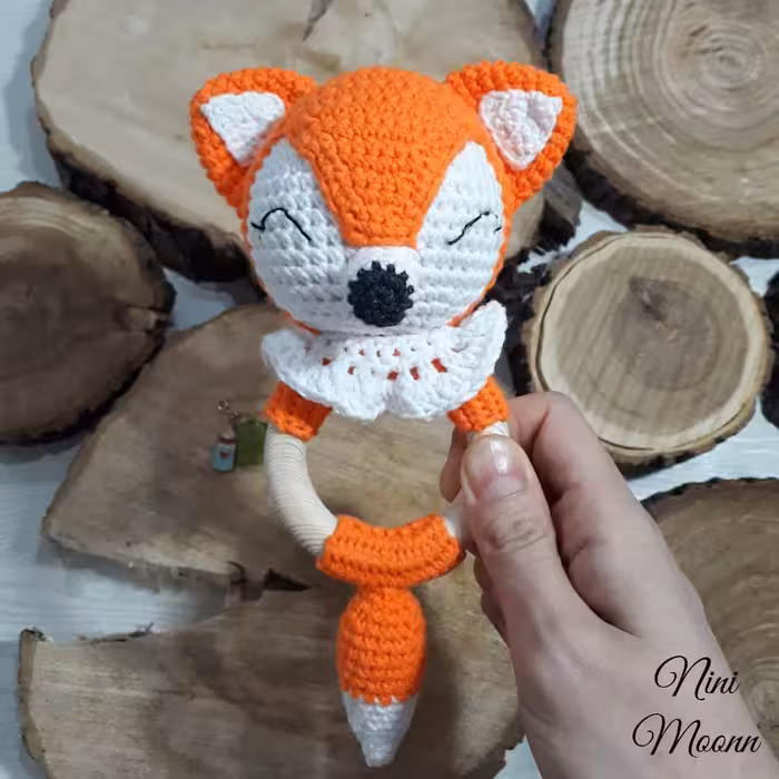 جغجغه بافتنی روباه بافته شده با کاموا یارن آرت جینز ترک و ضد حساسیت و مناسب نوزا