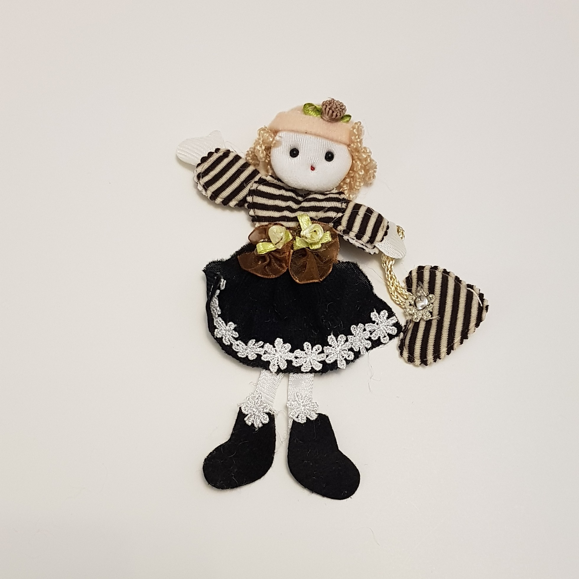 عروسک لباس  طرح دختر 