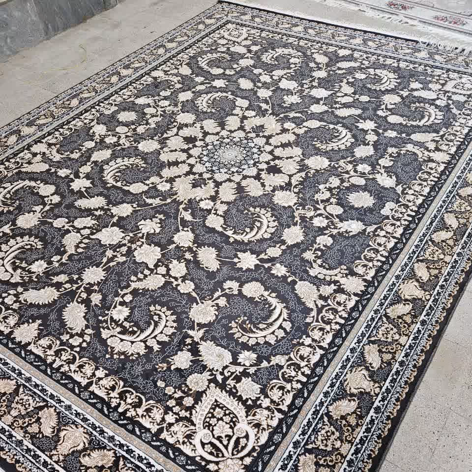 فرش ارزان  کاشان  نخ ویرجین  500شانه طرح 700 سایز  12متری 