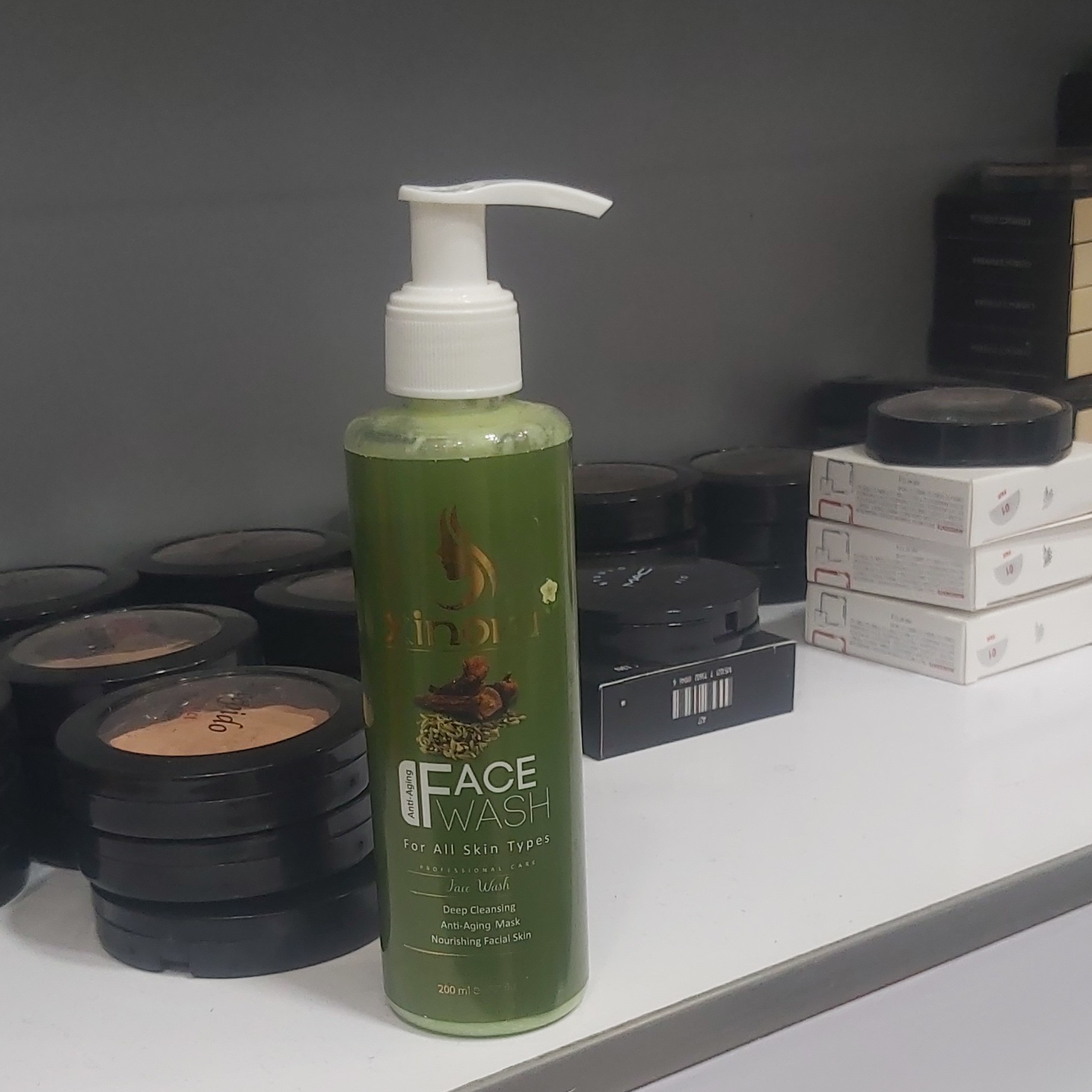 ماسک صورت جوانساز  ژینووا حاوی رازیانه و میخک