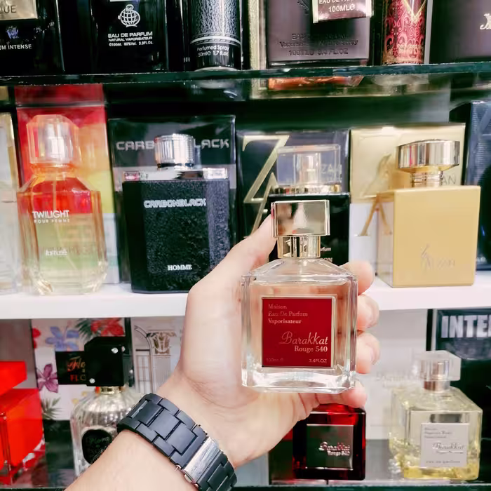 عطر ادکلن اماراتی باکارات رژ سفید،باکارات،باراکات 100 میل یونیسکس 