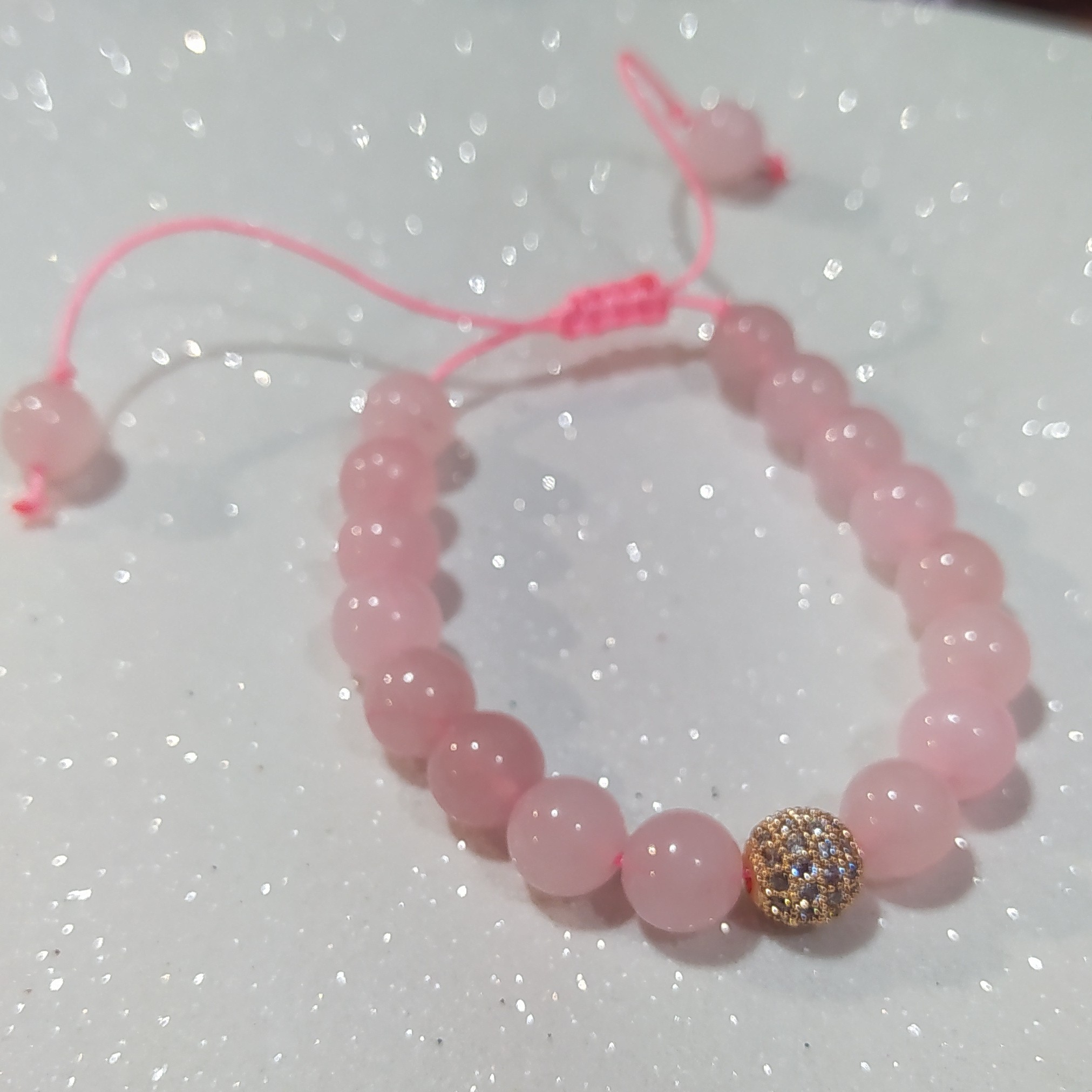 دستبند سنگ رز کوارتز ( مناسب ماه تولد )