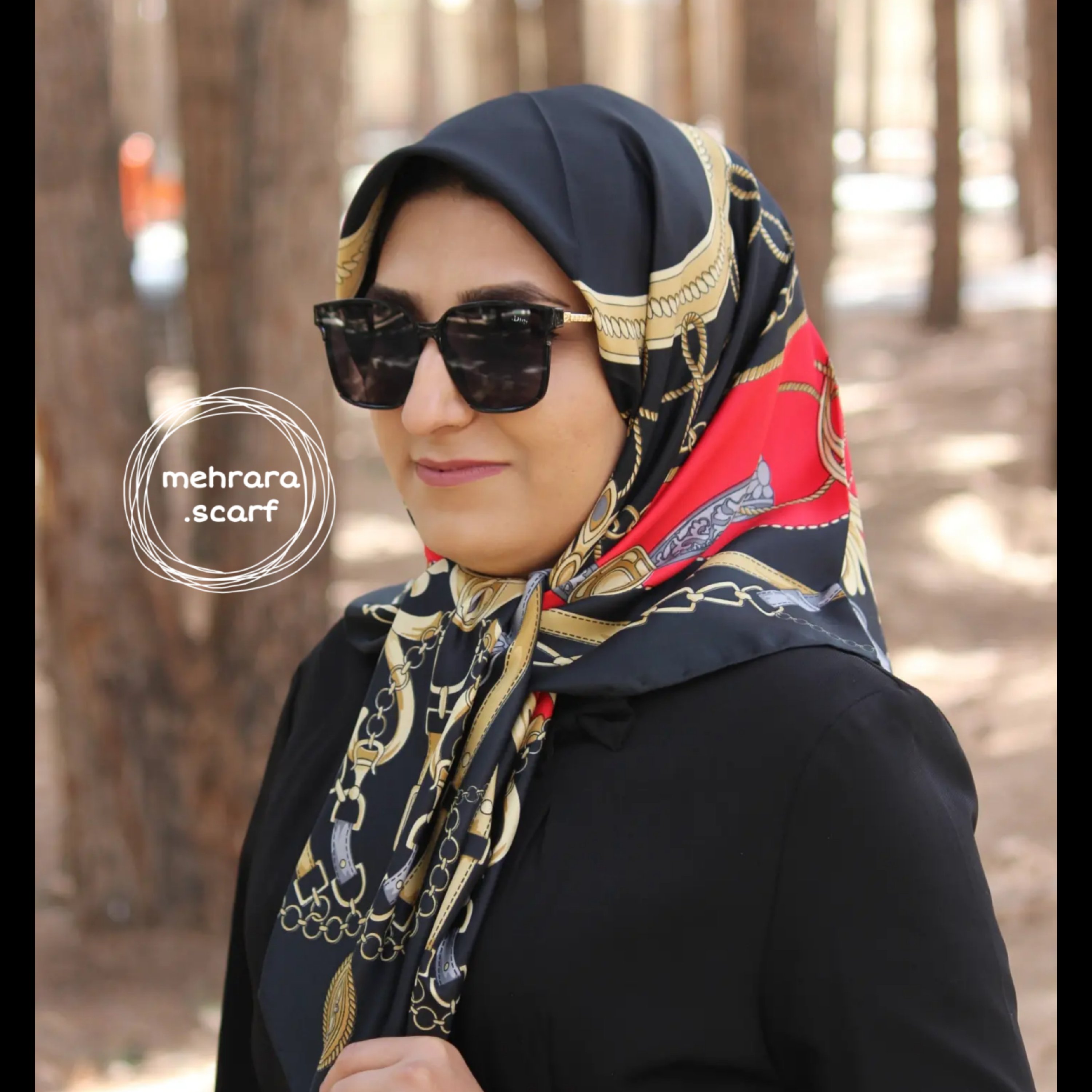 روسری ابریشم توییل قواره کوچیک رنگ مشکی قرمز طلایی