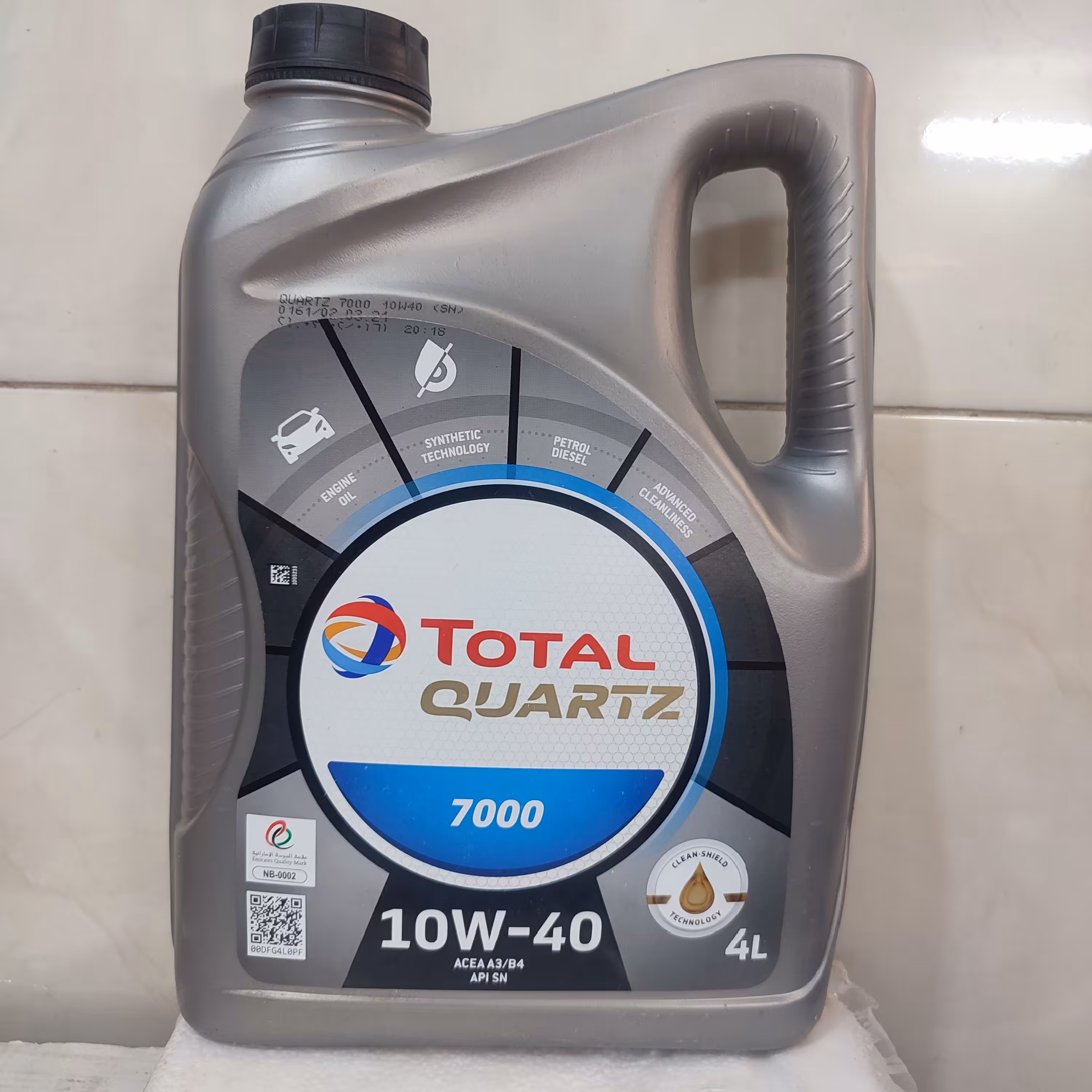 روغن موتور توتال امارات 7000 10w40 حجم 4 لیتری