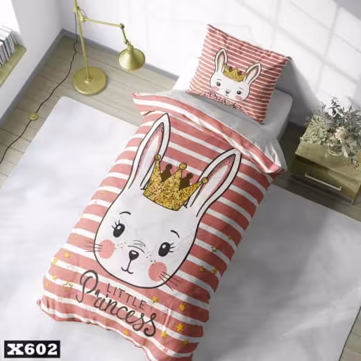 سرویس روتختی یک نفره میکروتترون سه بعدی طرح خرگوش و تاج با زمینه راه راه مناسب کودک و نوجوان