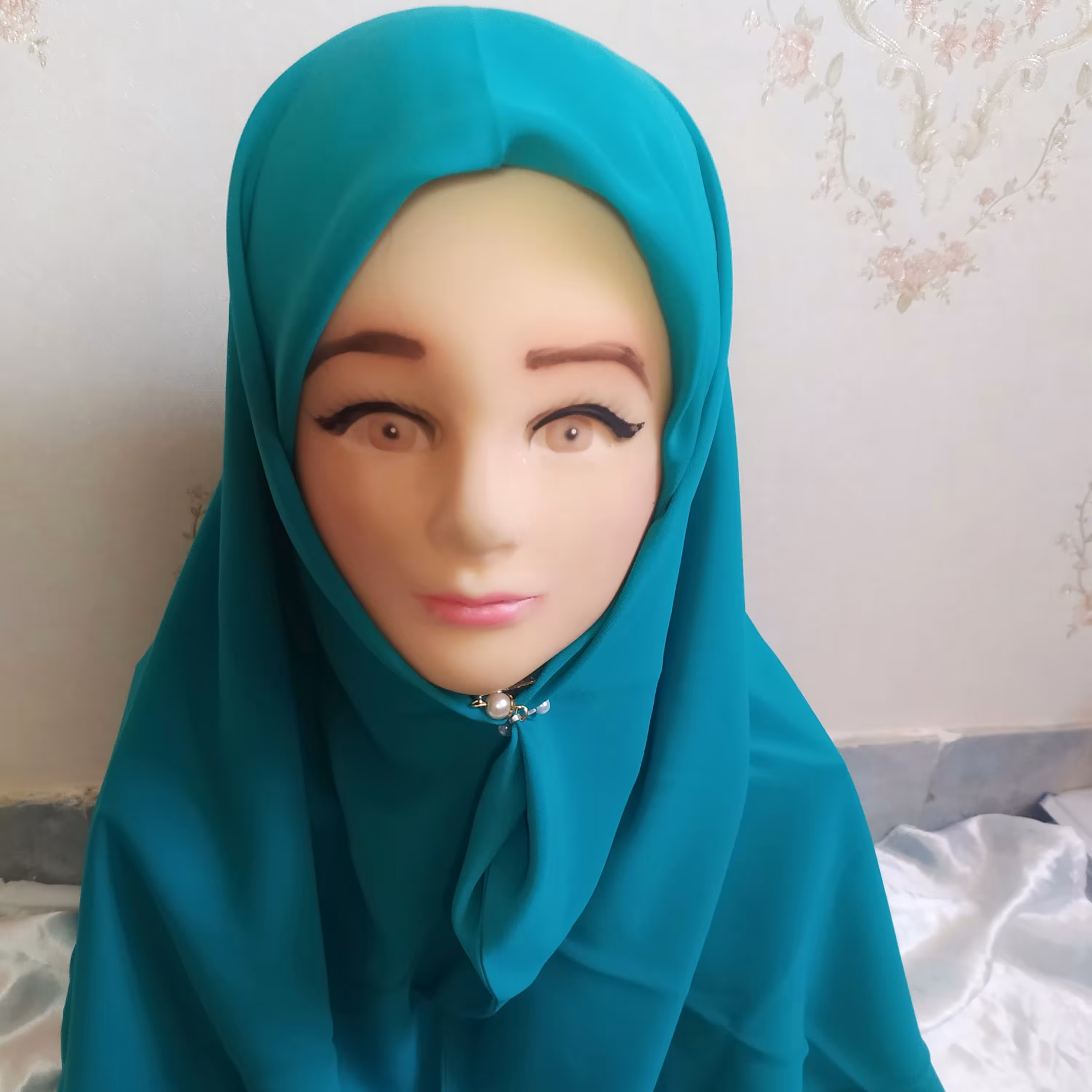 مقنعه دانشجویی کرپ حریر رنگ فیروزه‌ای