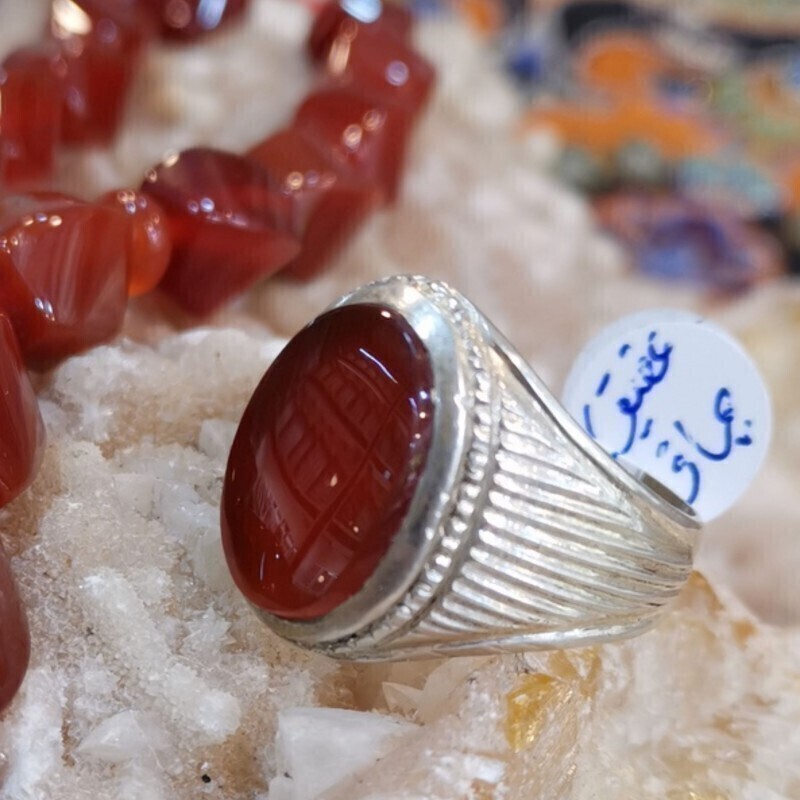 104-انگشتر نقره رکاب دست ساز و سنگ عقیق سرخ کد 5 و انگشتر دارای حرز امام جواد و تربت امام حسین کد 5