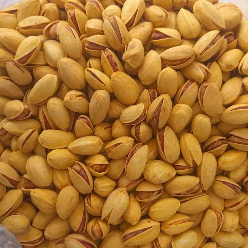 پسته احمدآقایی تفت داده (1 کیلوگرمی)  - ارسال رایگان 