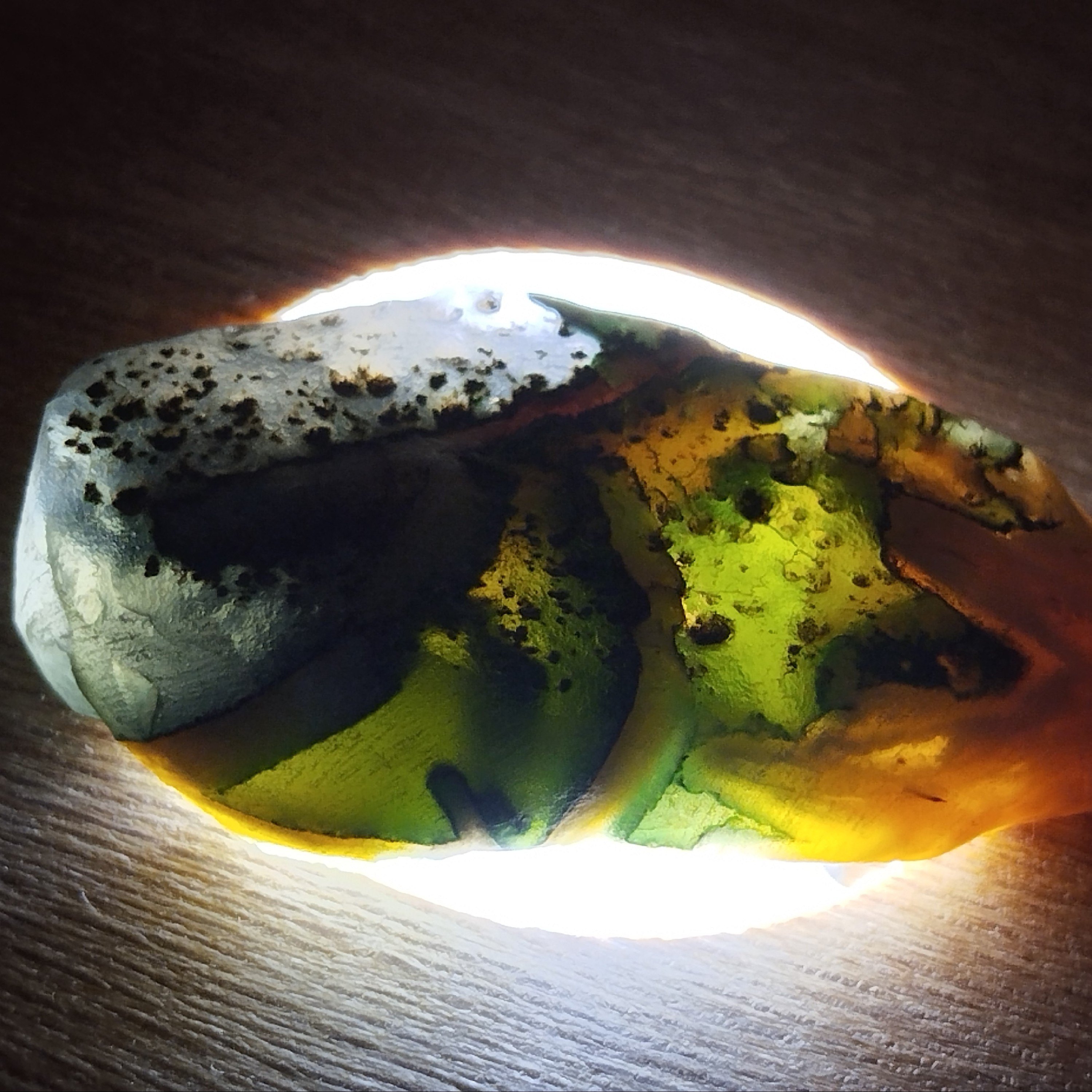 سنگ راف عقیق چند وجهی کلکسیونی و مناسب برای نگین((شجر))((کویر))