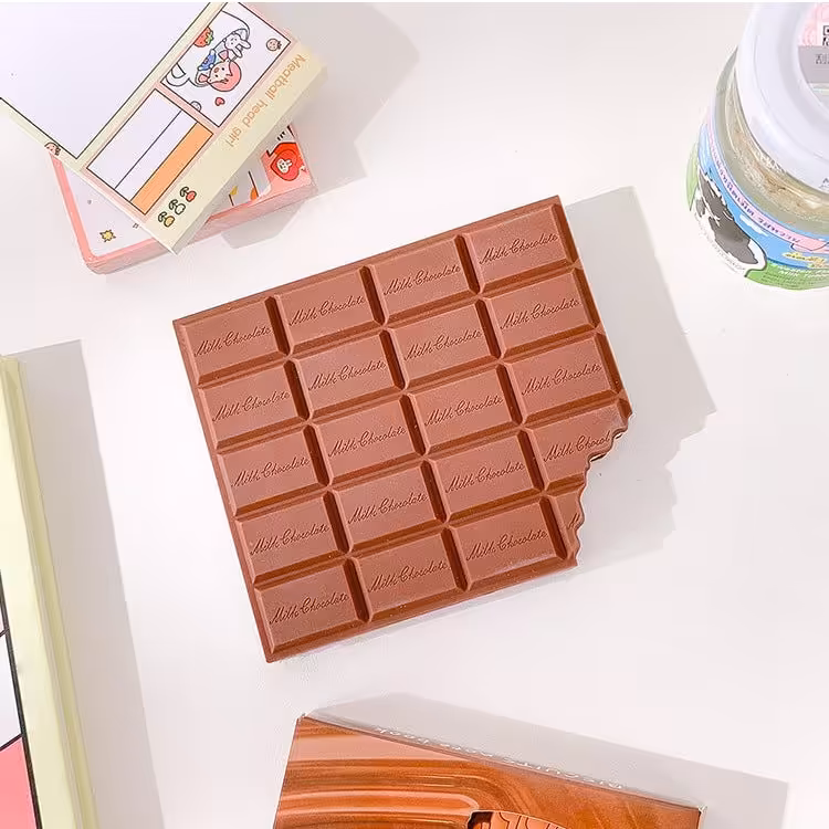  دفترچه  فانتزی شکلاتی  معطر جلد سلیکونی 100 برگ  برنداصلی همراه باحعبه