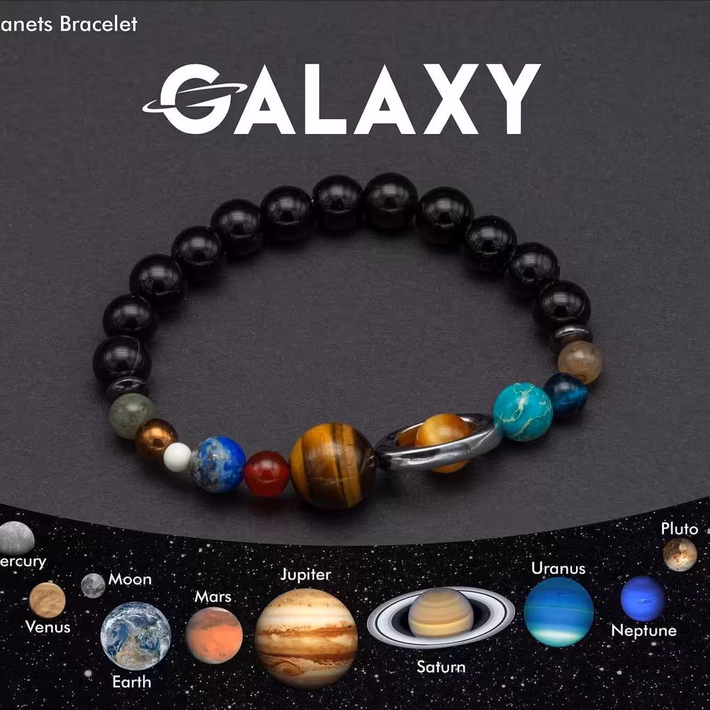 دستبند  گلکسی با حلقه دور زحل نقره ای مناسب شما شیک پوشان