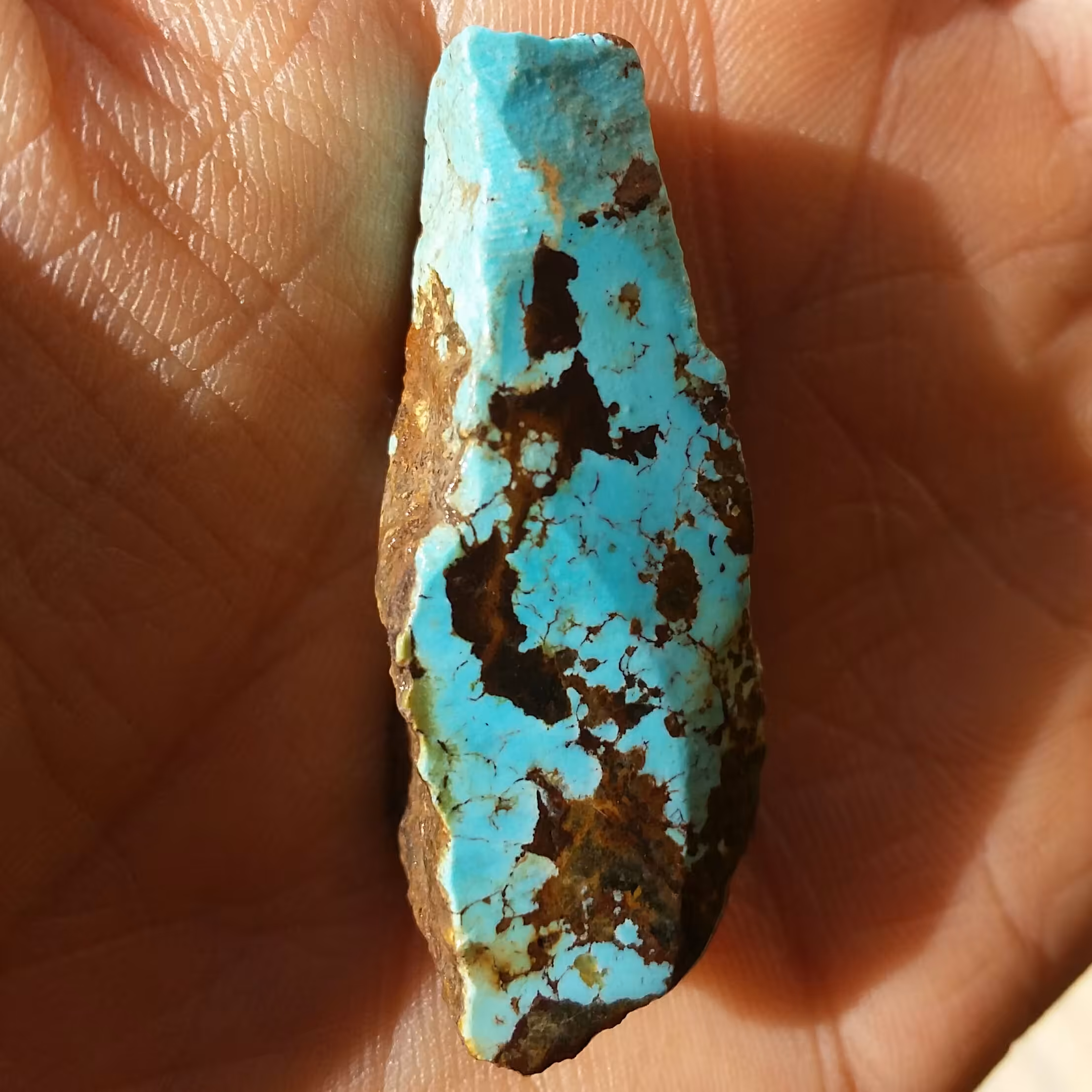 اسلایس سنگ راف فیروزه آبی اصل نیشابور 100 در 100 طبیعی شااهکار خلقت
زیبا و تک