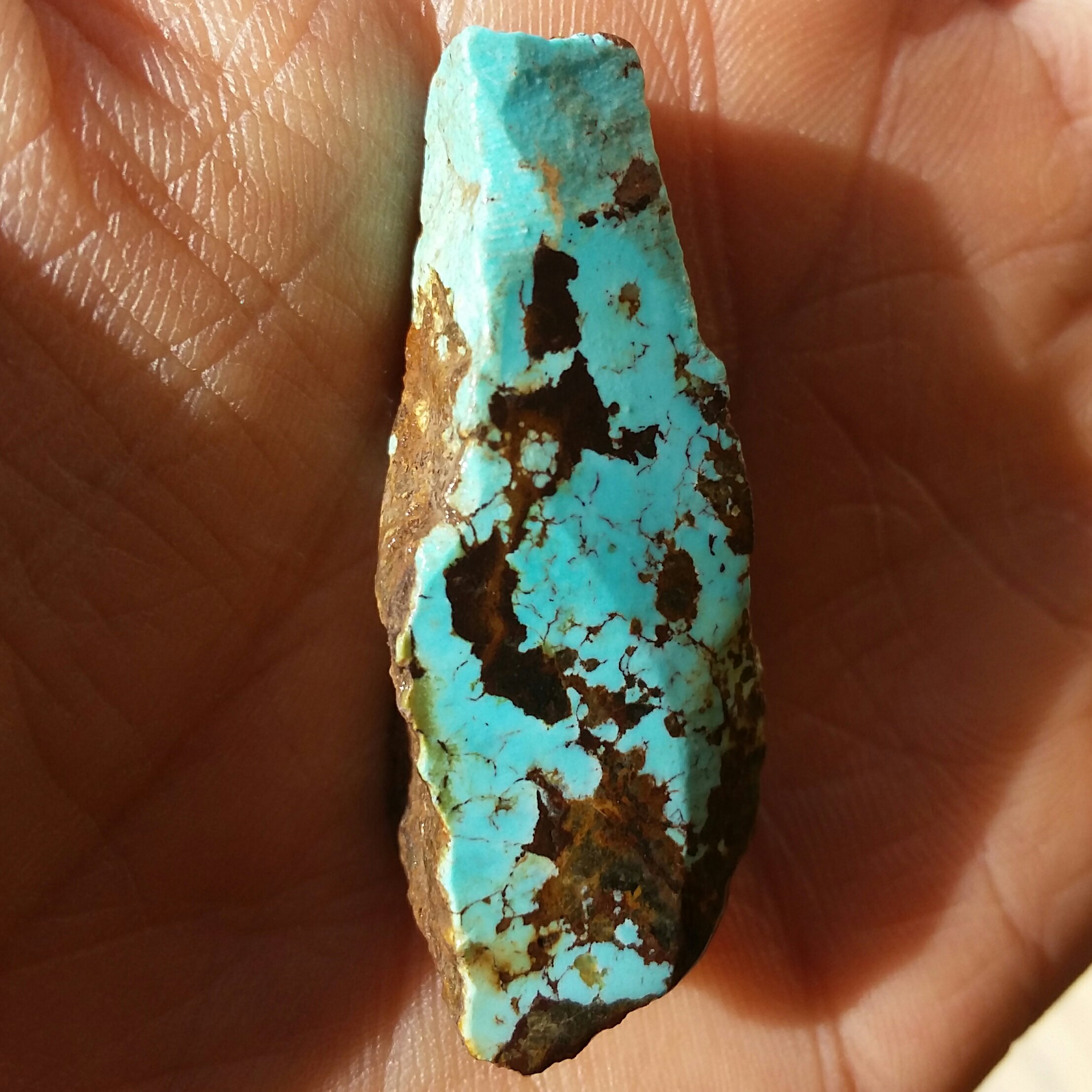 اسلایس سنگ راف فیروزه آبی اصل نیشابور 100 در 100 طبیعی شااهکار خلقت
زیبا و تک