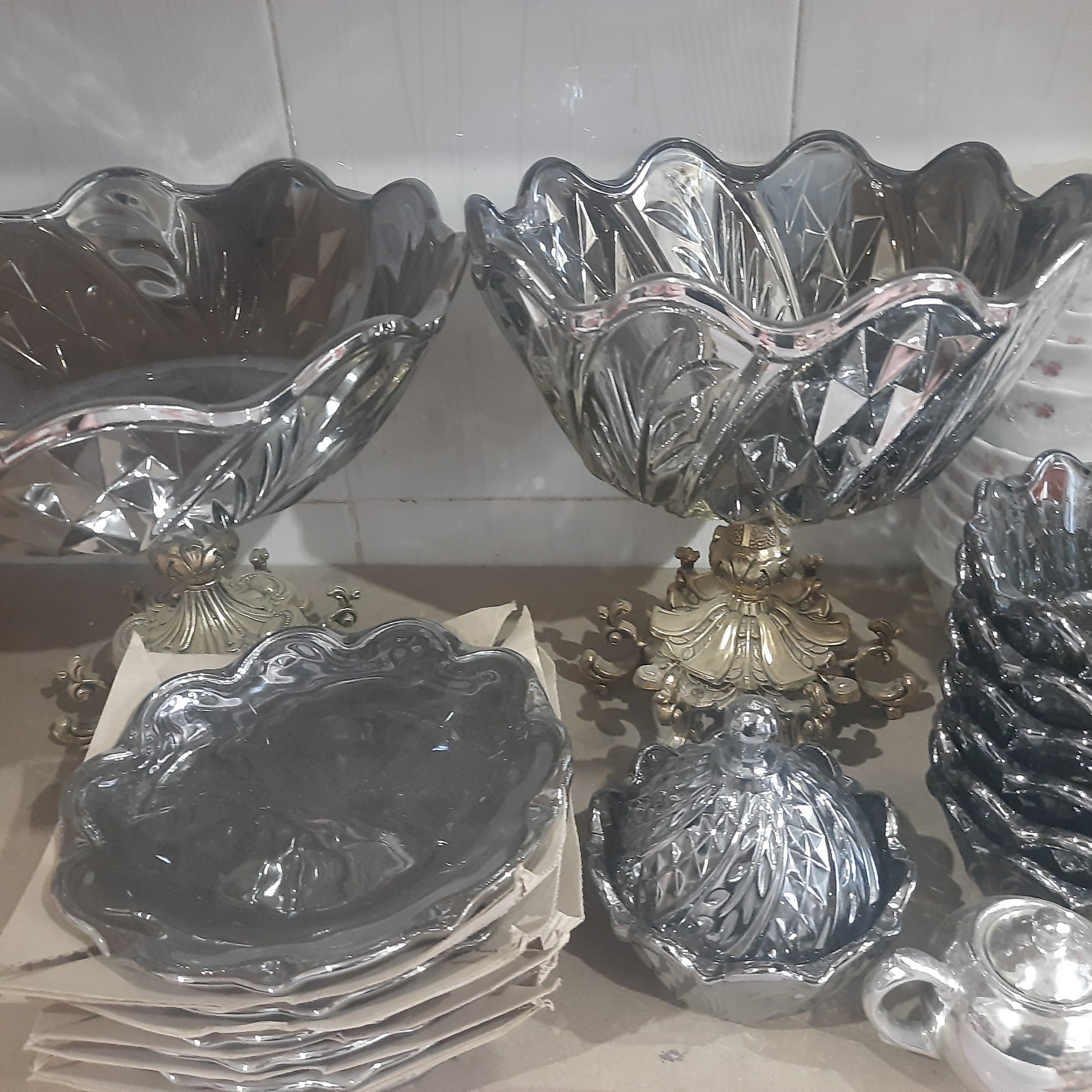 سرویس پذیرایی 16 پارچه شیشه بلور اصفهان مدل ویکتوریا جنس عالی ،لوازم خانگی یاس
