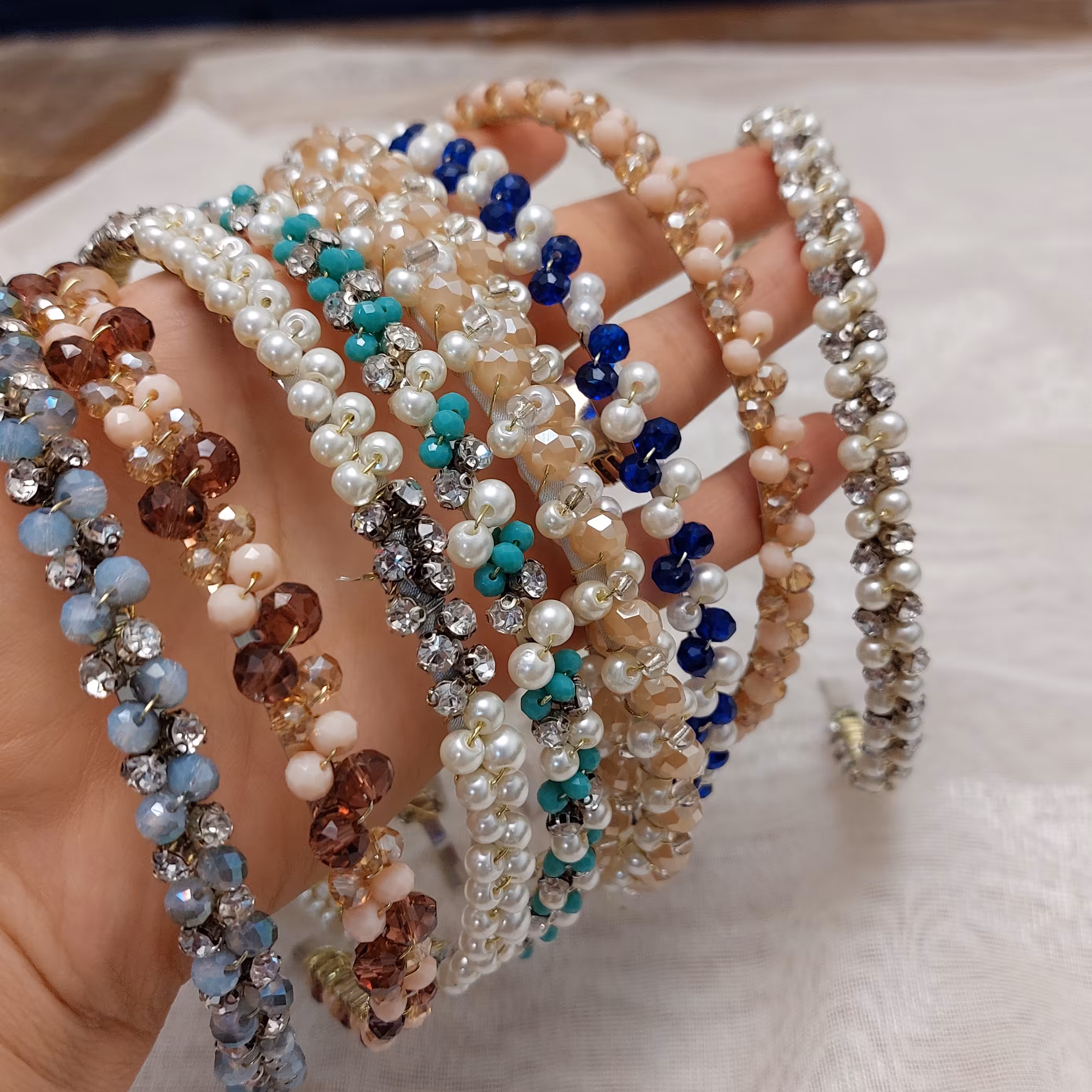 گالری اسرا ارائه دهنده اکسسوری و اجناس متفاوت با کیفیت برتر