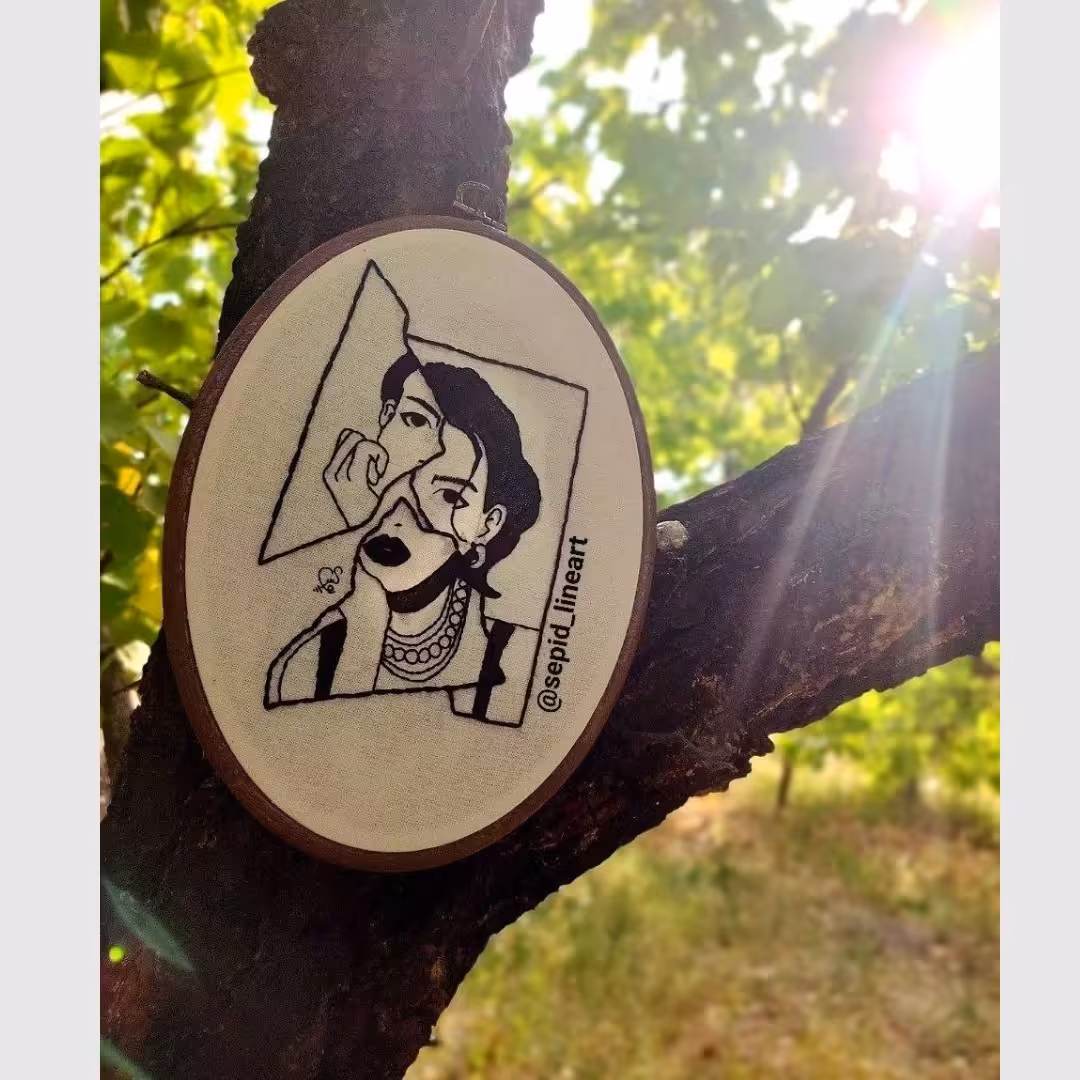 تابلو هنری نقاشی روی پارچه و گلدوزی ابعاد 23 در 17