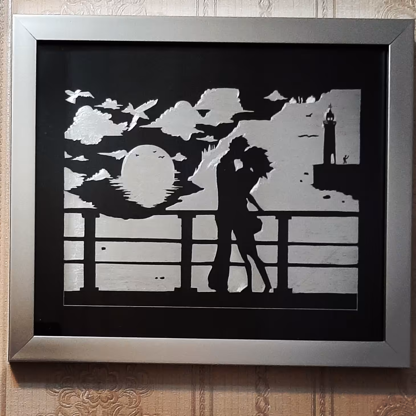 تابلو طرح بوسه در اسکله 