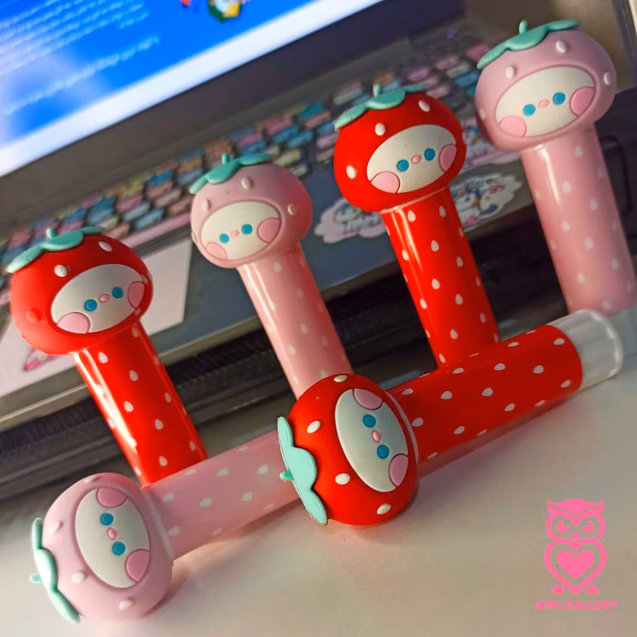 چسب ماتیکی فانتزی سر سیلیکونی طرح توت فرنگی