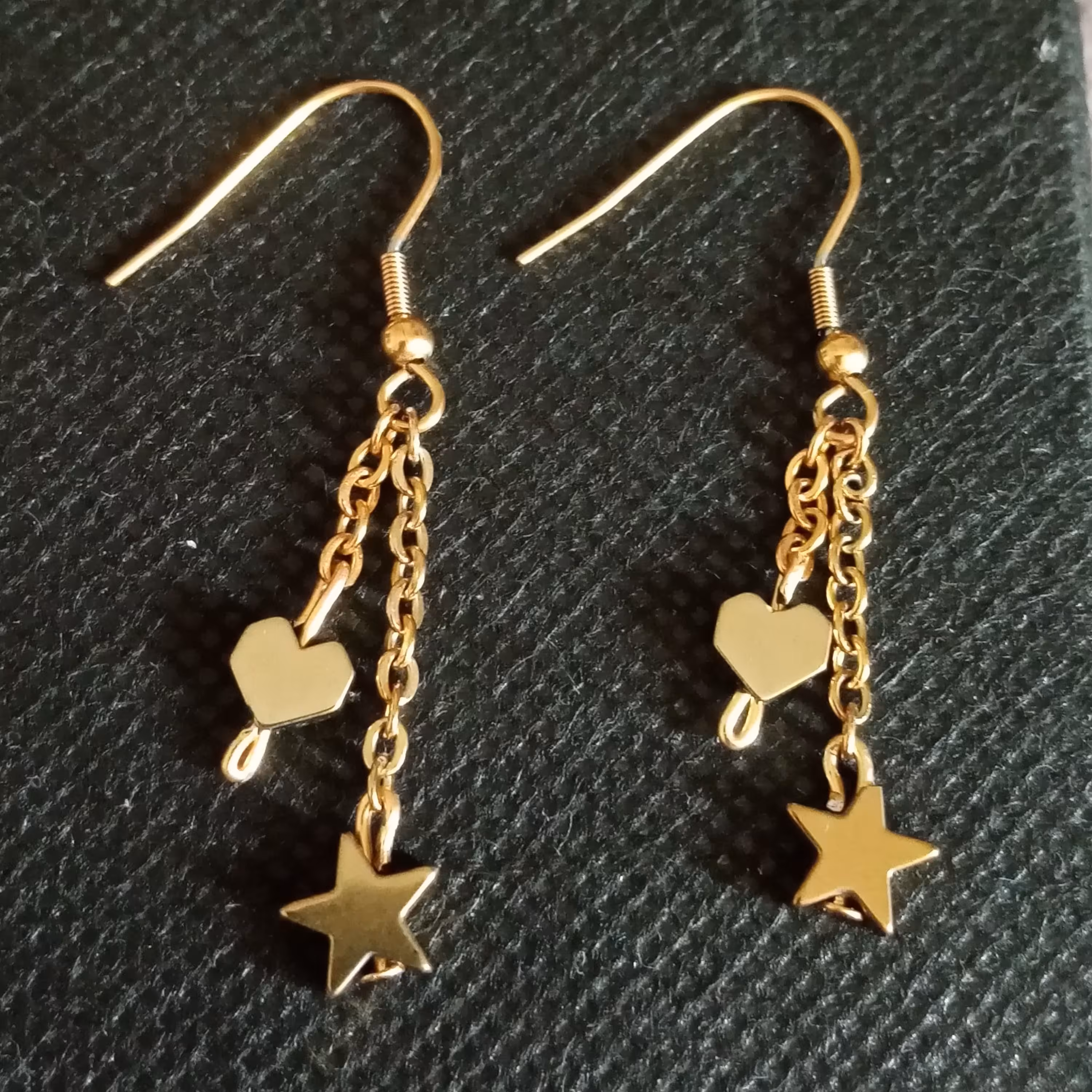 گوشواره رنگ ثابت مدل قلب وستاره حدید