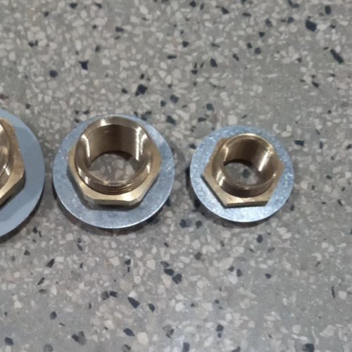 فیتینگ 2/5 منبع آب