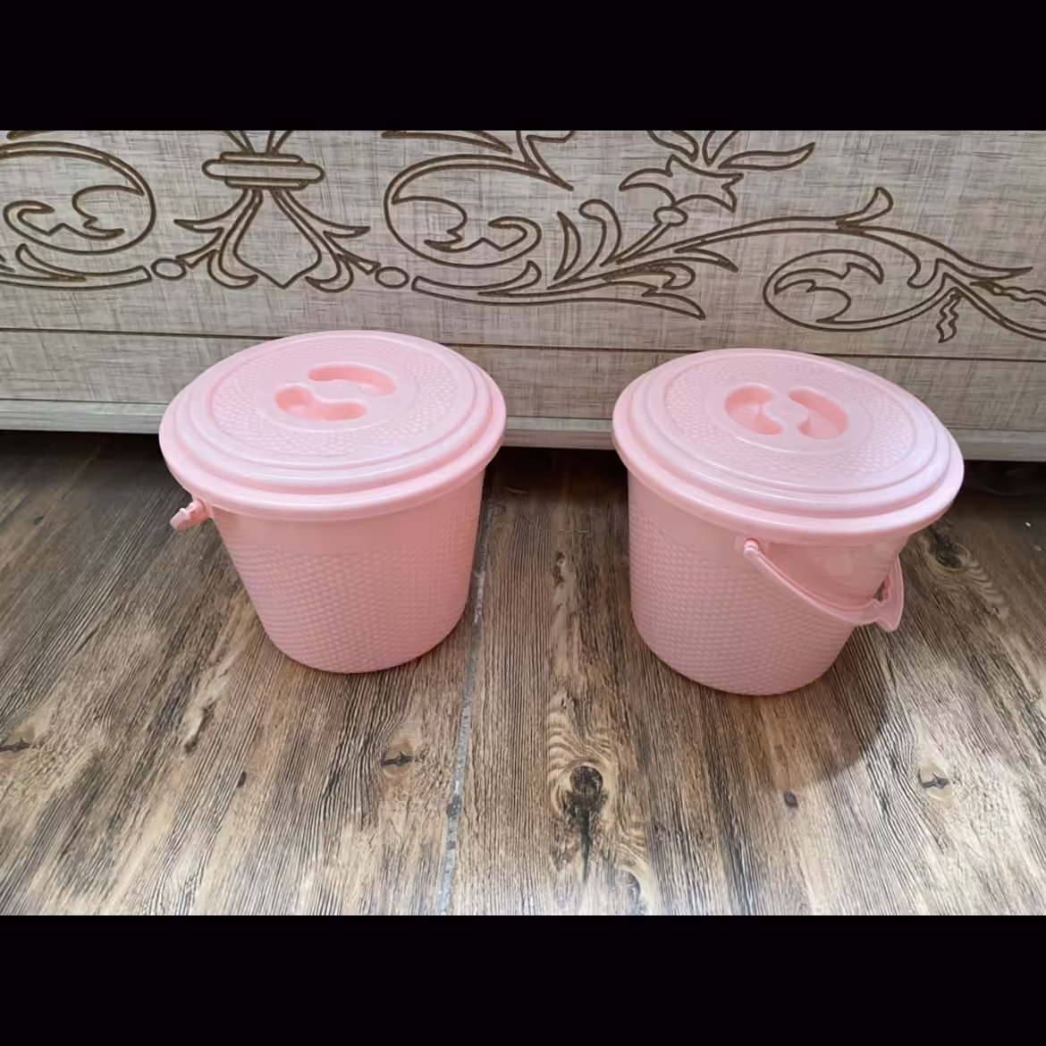 سطل درب دار دسته دار