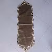 رانر مخمل رومیزی سبز  متمایل به قهوه ای