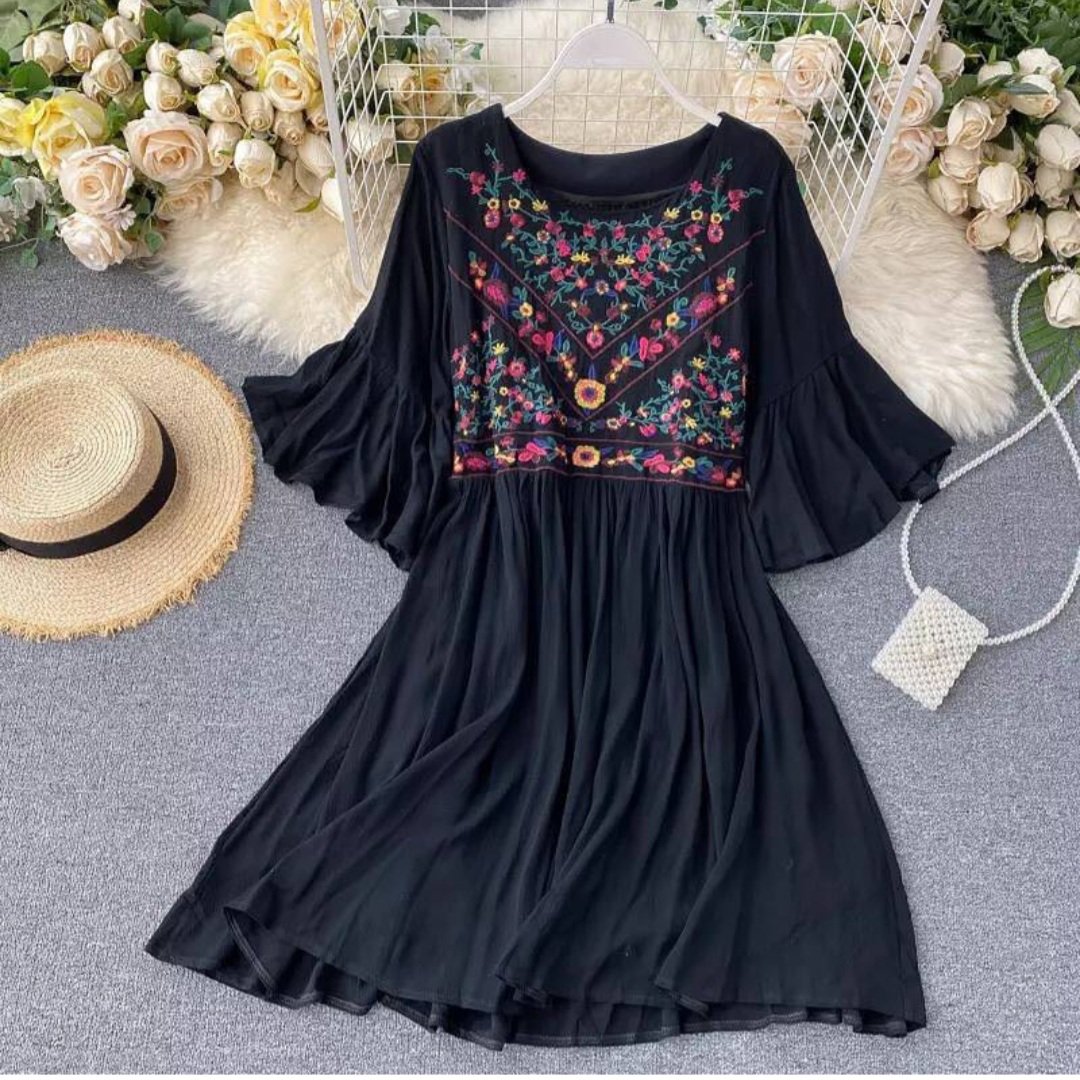 تونیک نخی گلدوزی شده زنانه