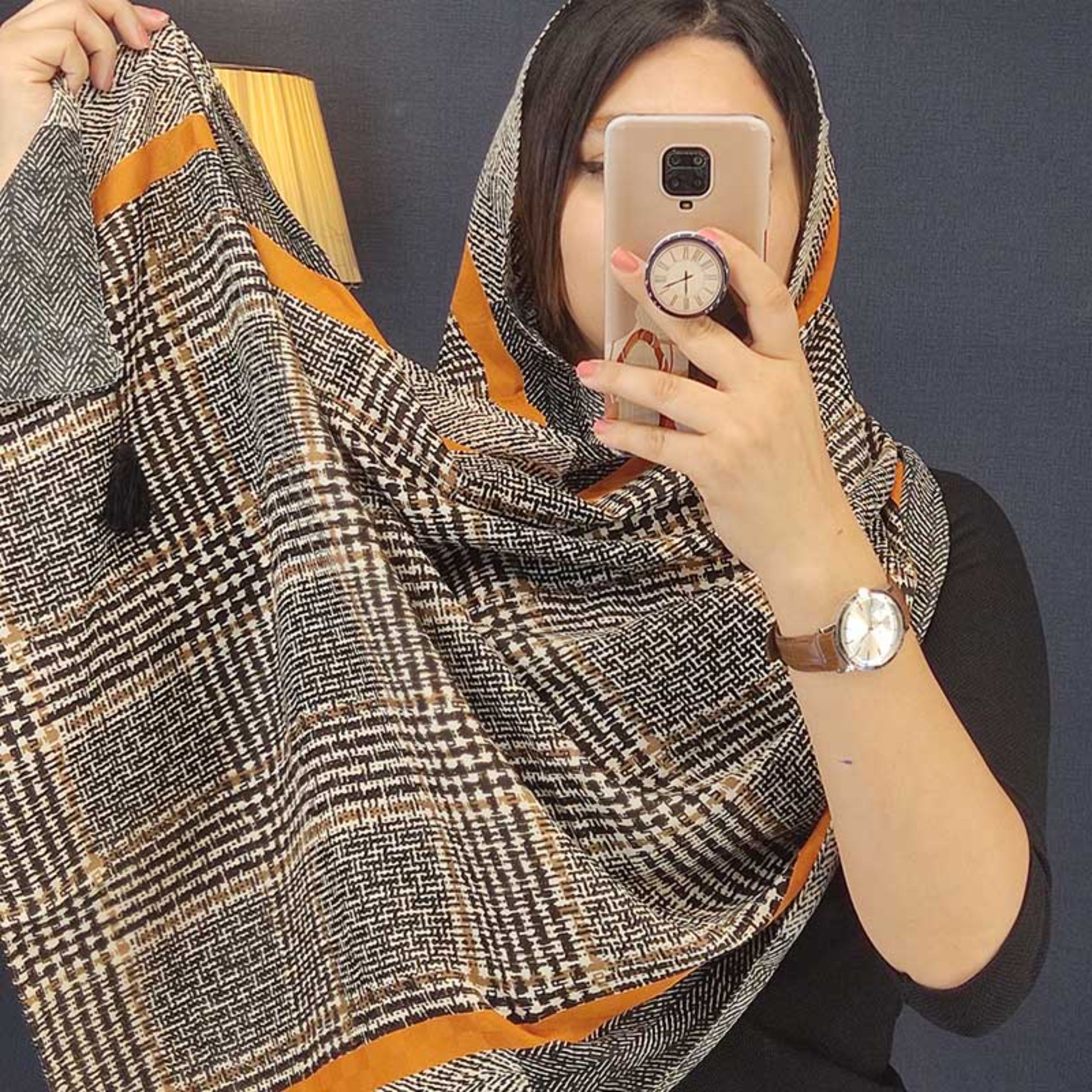 شال طرح دار دور حاشیه نارنجی