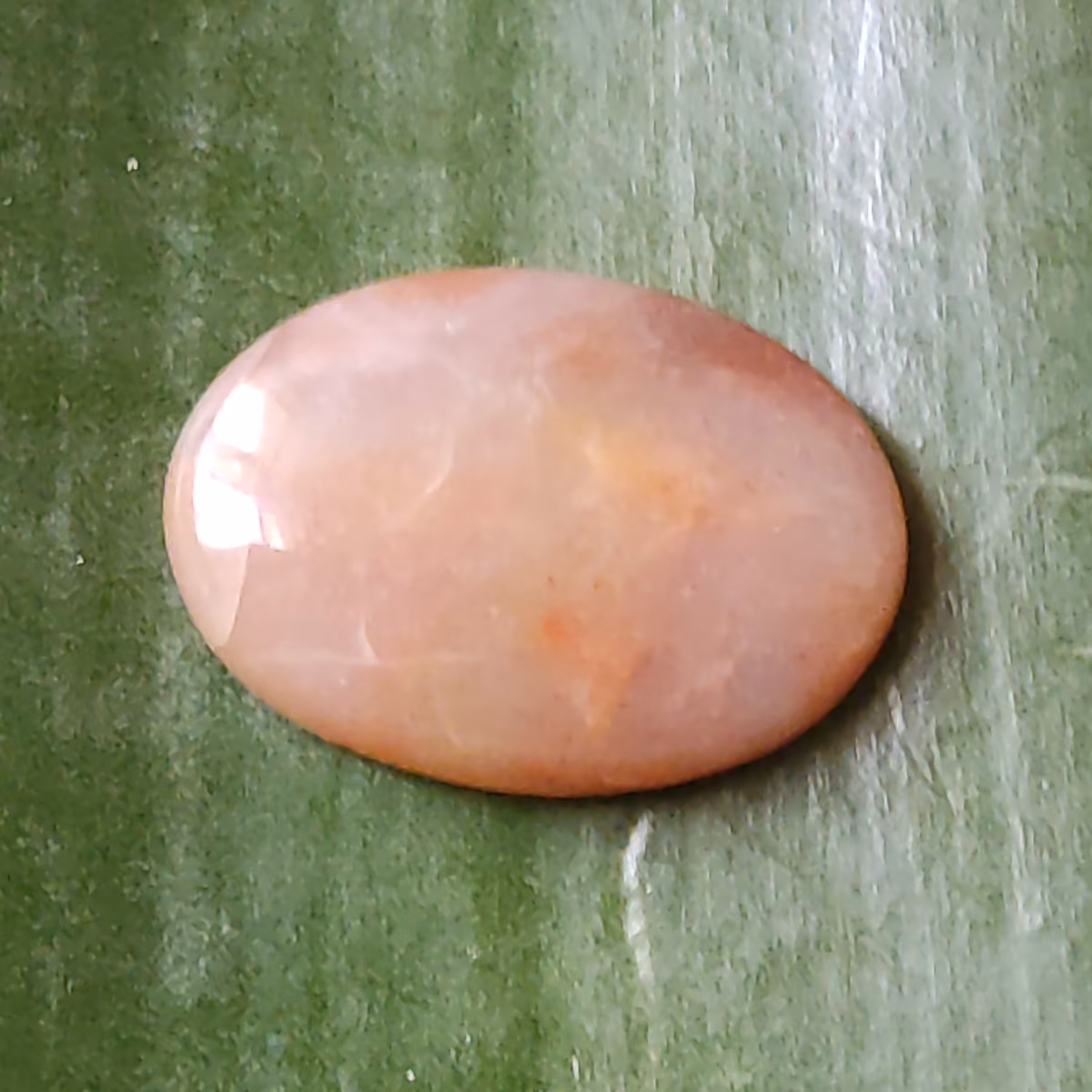 عقیقی عسلی بسیار زیبا وشفاف  معروف به سنگ محافظ