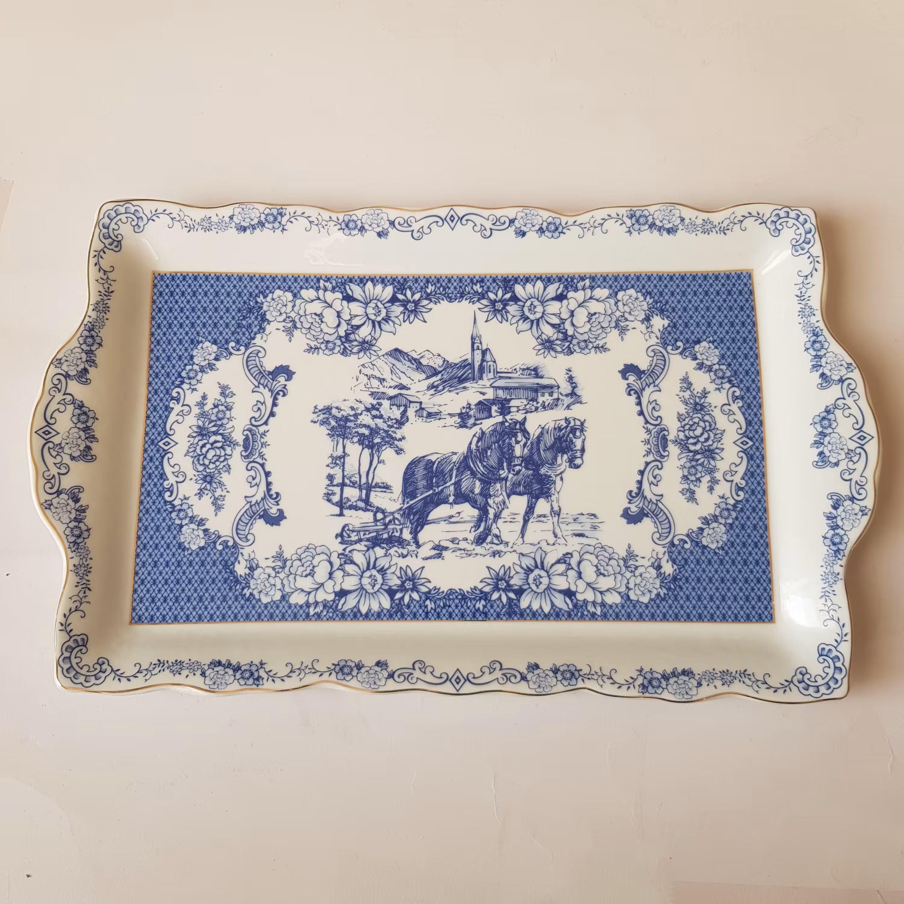   سینی چای چینی طرح آبی زیبا با جعبه کادویی هدیه جهیزیه ارسال پسکرایه 