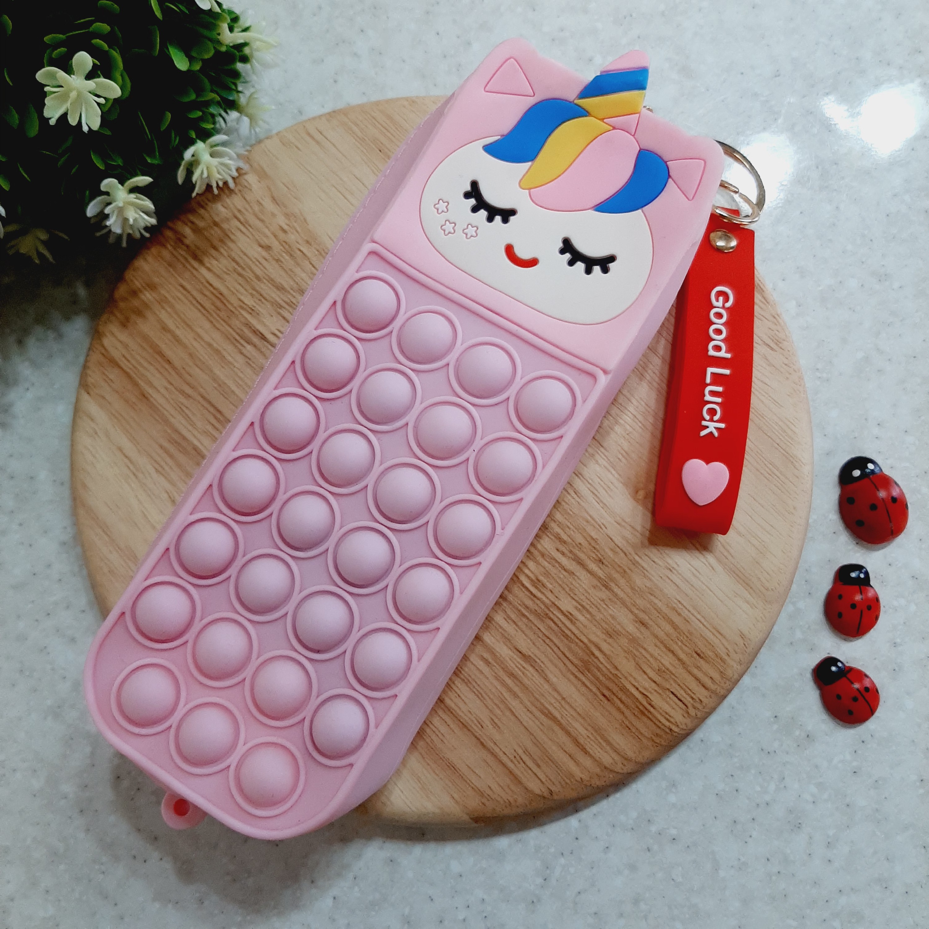 جامدادی سیلیکونی پاپیتی فانتزی طرح تکشاخ صورتی