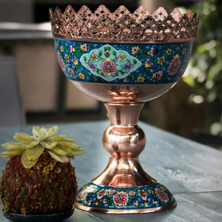 آجیل خوری بزرگ
