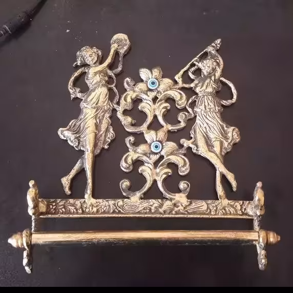 جاحوله ای برنز بانو نوازنده