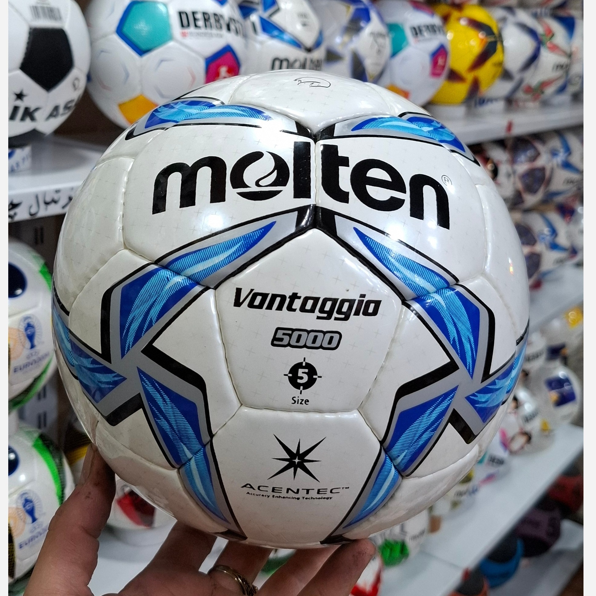 توپ فوتبال مولتن اورجینال سایز 5معرکه با ضمانت همراه با سوزنی وارسال رایگان در ارزانکده توپ کرمان 