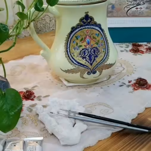 ظرف آب خوری 