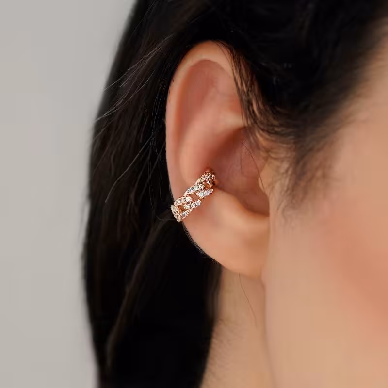 بدلیجات گوشواره ایرکاف استیل  نگین دار رنگ ثابت طلایی  کدکالا 02129262120