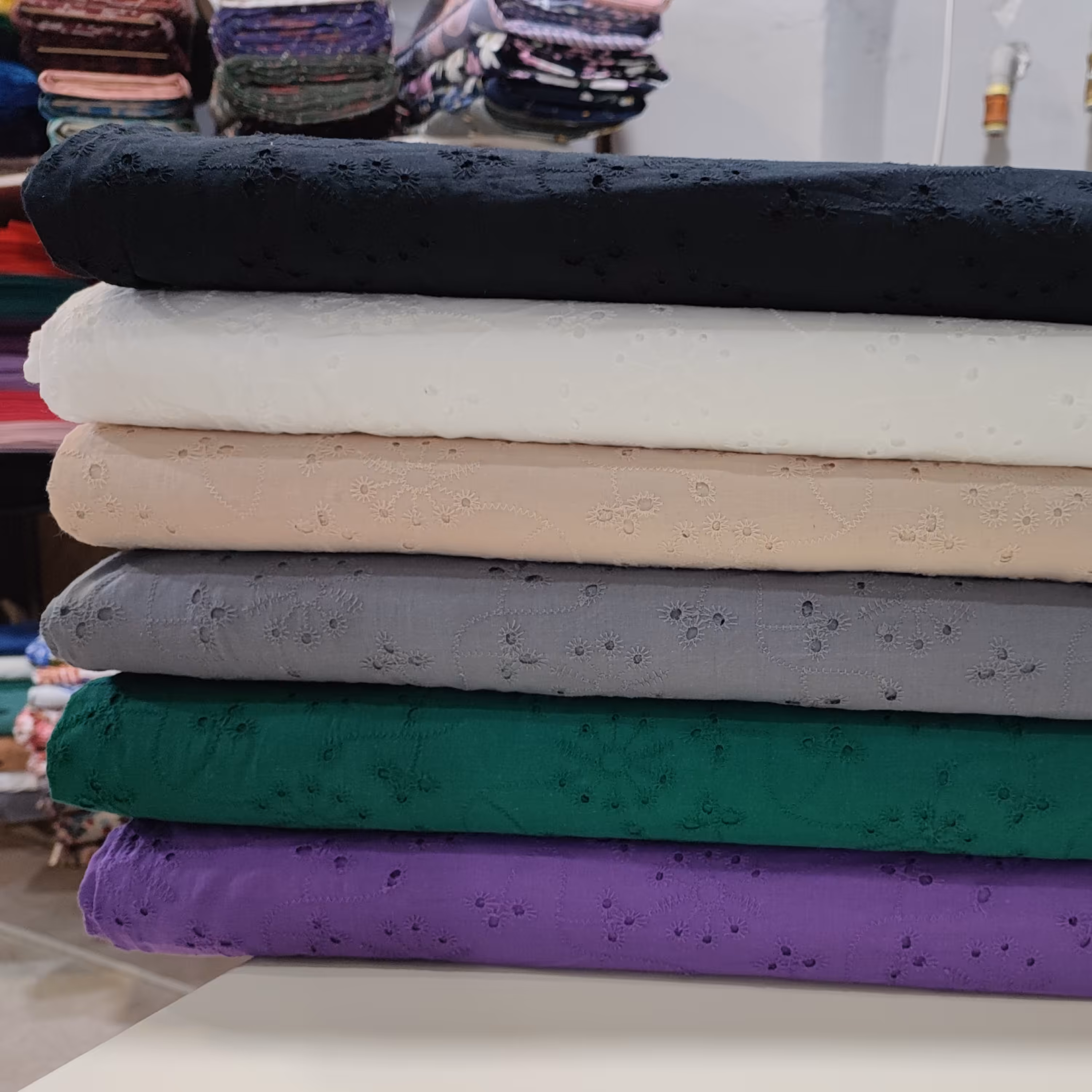 پارچه وال خامه دوزی 