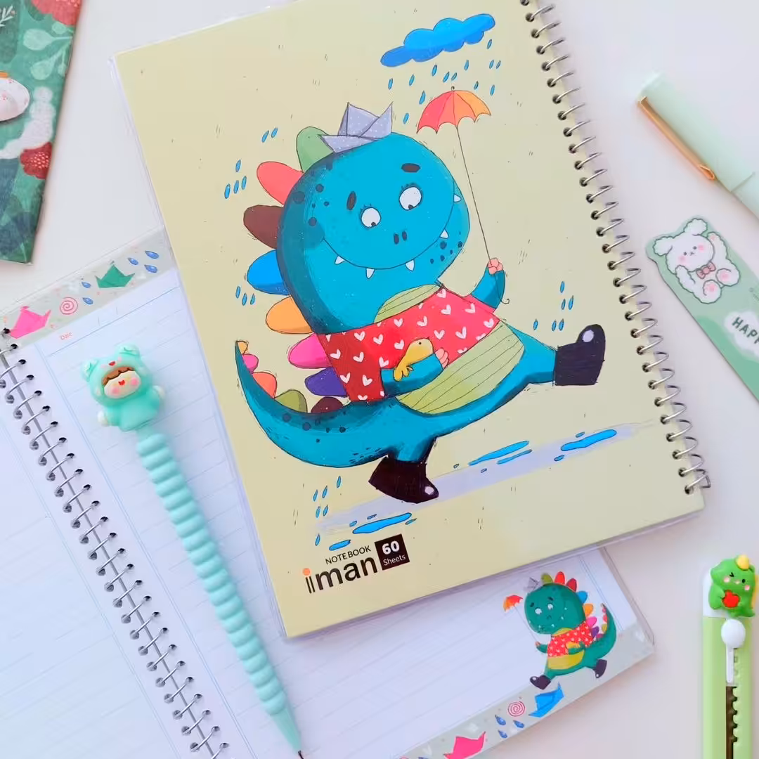 دفترهای 60 برگ باکیفیت برند ایمان طرح Happy animal طرح دایناسور جدید 
جلدشون مجلد هستش
سیمی