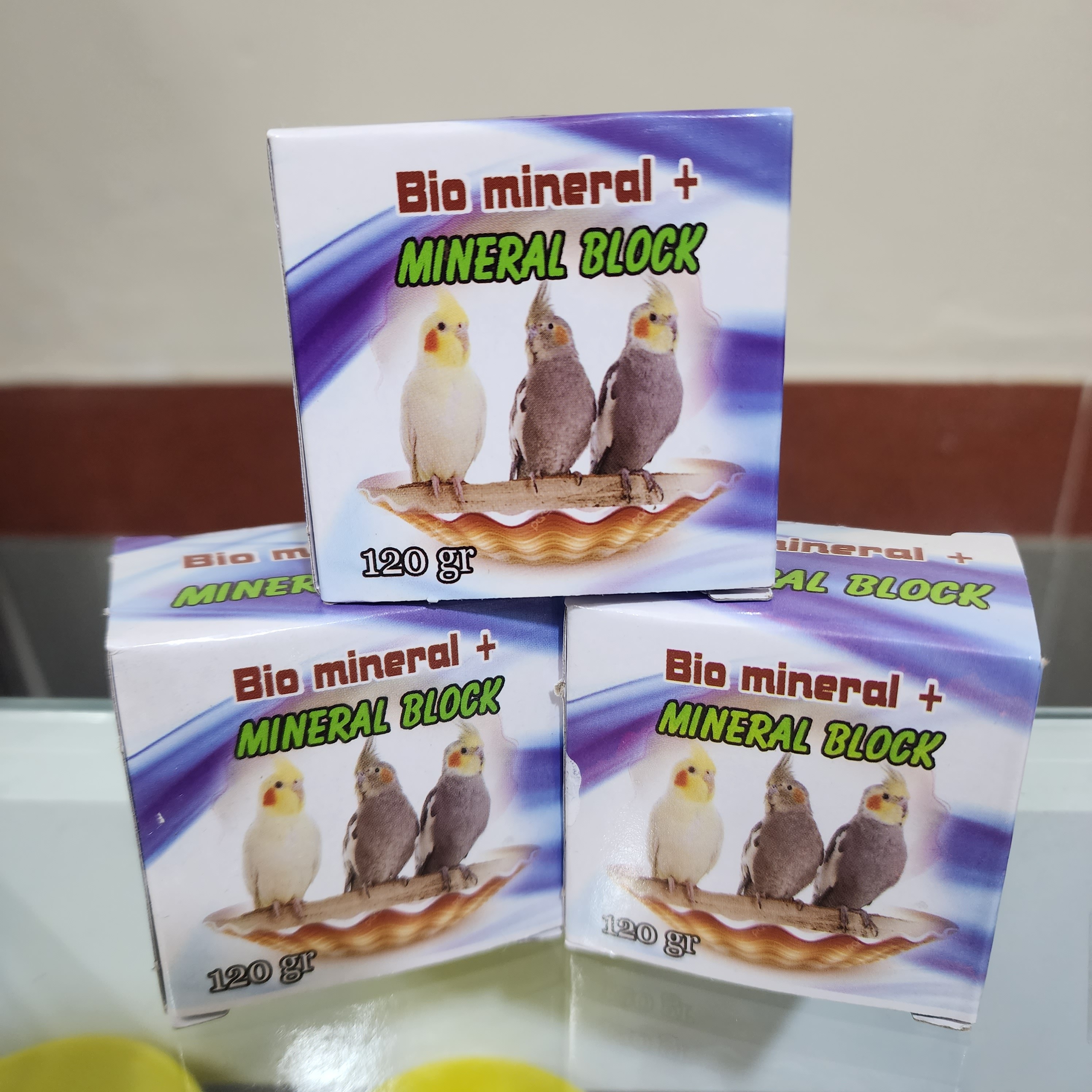 بلوکه معدنی مینرال مخصوص انواع پرنده- وزن 120 گرم 