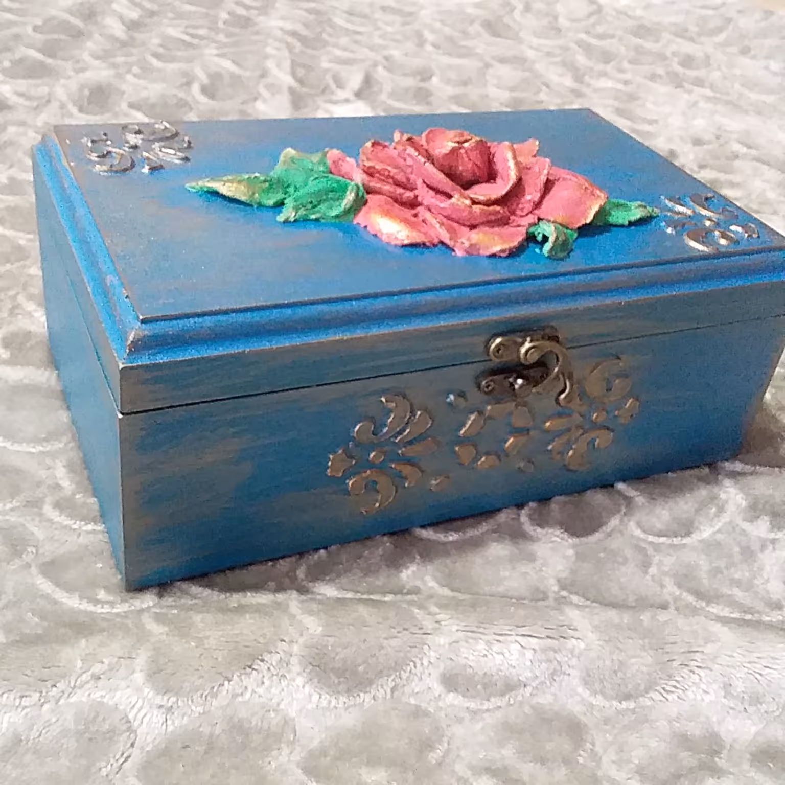 صندوقچه کارشده باخمیر استاکو