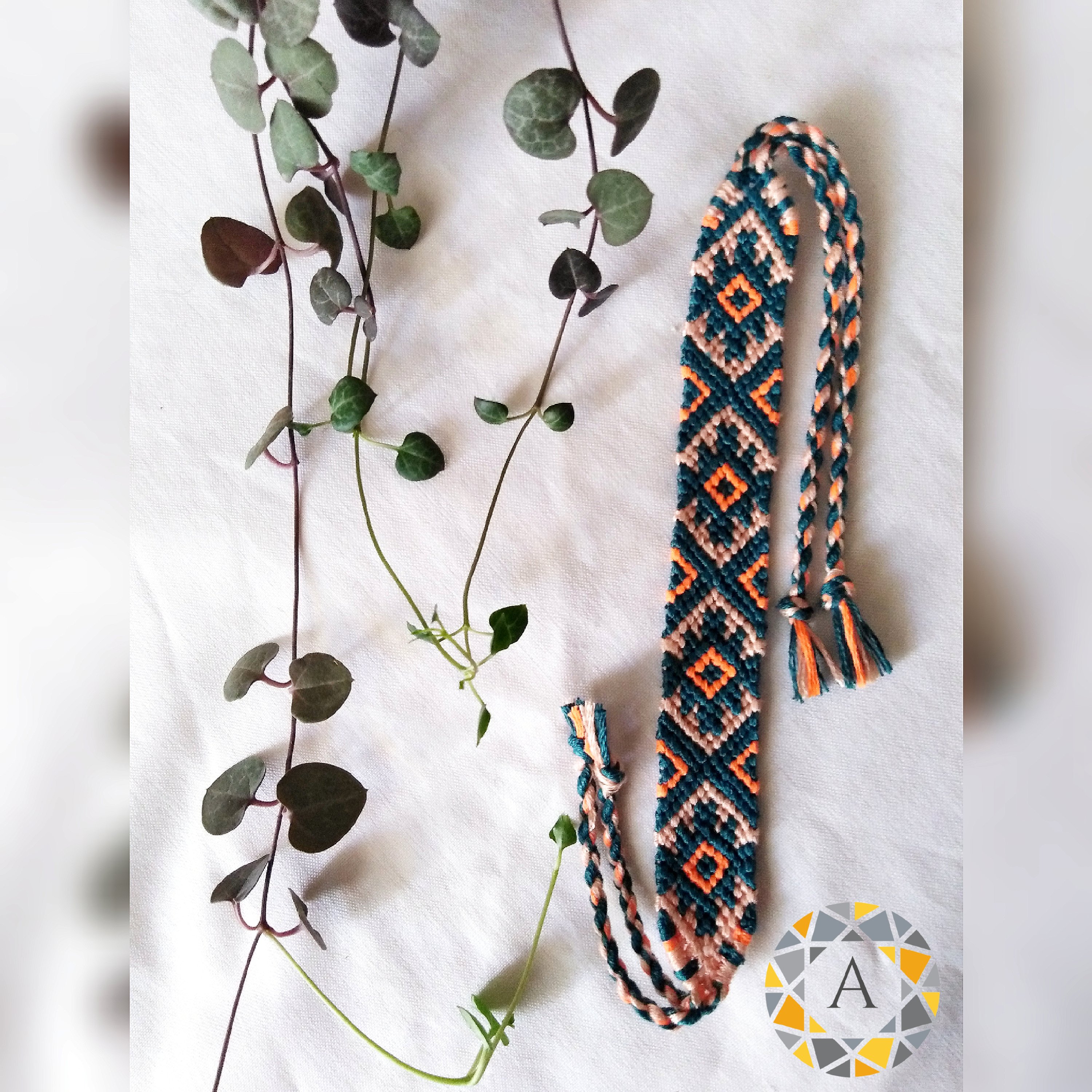 دستبند دوستی طرح سنتی دخترانه و پسرانه پهن