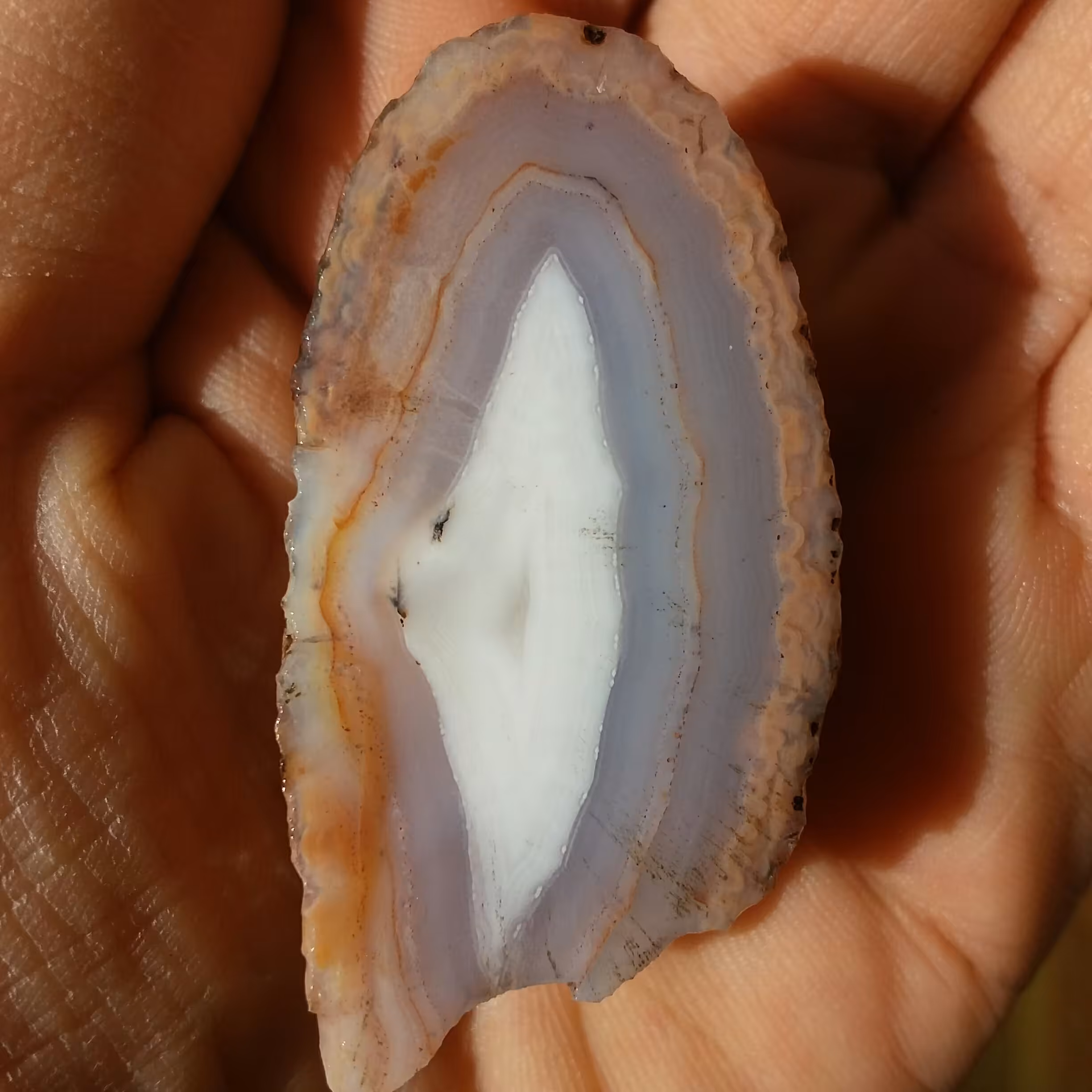 سنگ راف عقیق سلیمانی رنگی زیباااااا خاصصص دیدنی 100درصد طبیعی محشششر